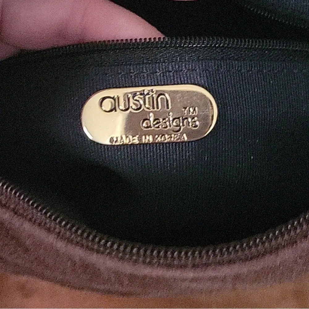 Austin's Designs Brown Suede Genuine Leather Crossbody Bag - Image 5