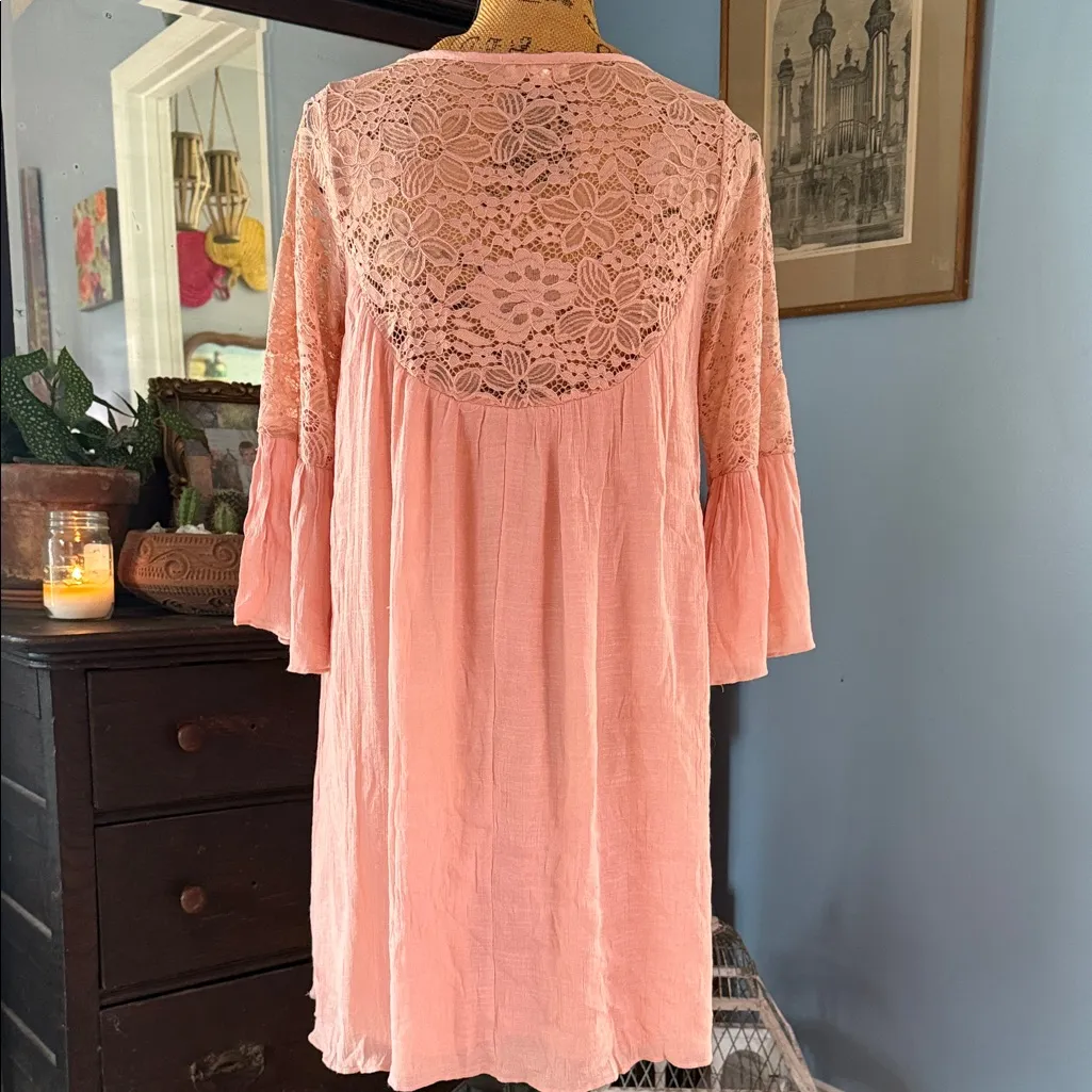 Kings Road Dusty Pink Floral Embroidered Lace Bell Sleeve Boho Dress - Image 7