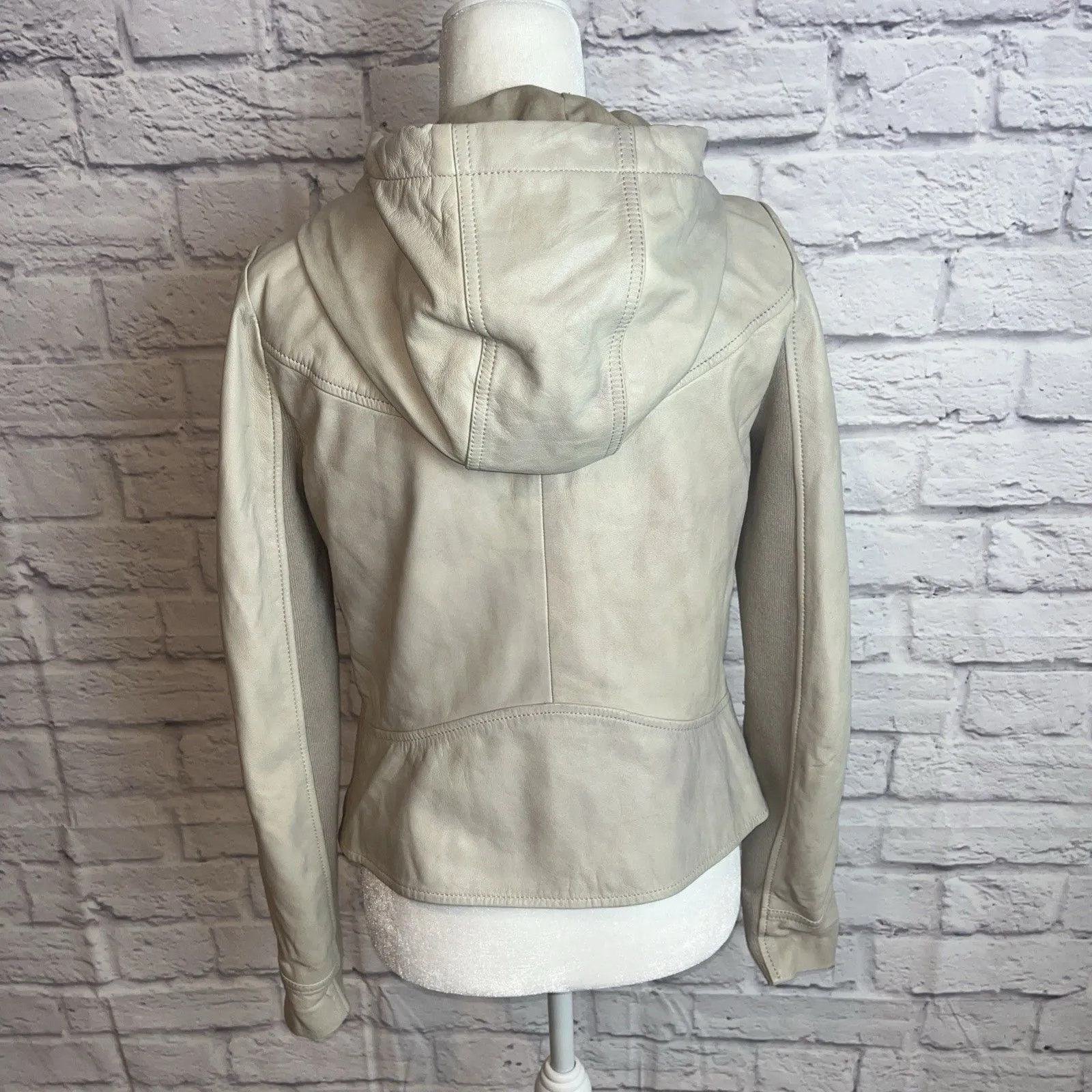 Trouvé Women’s Genuine Leather Moto Hooded Aviator Retro Jacket Size Medium - Image 8