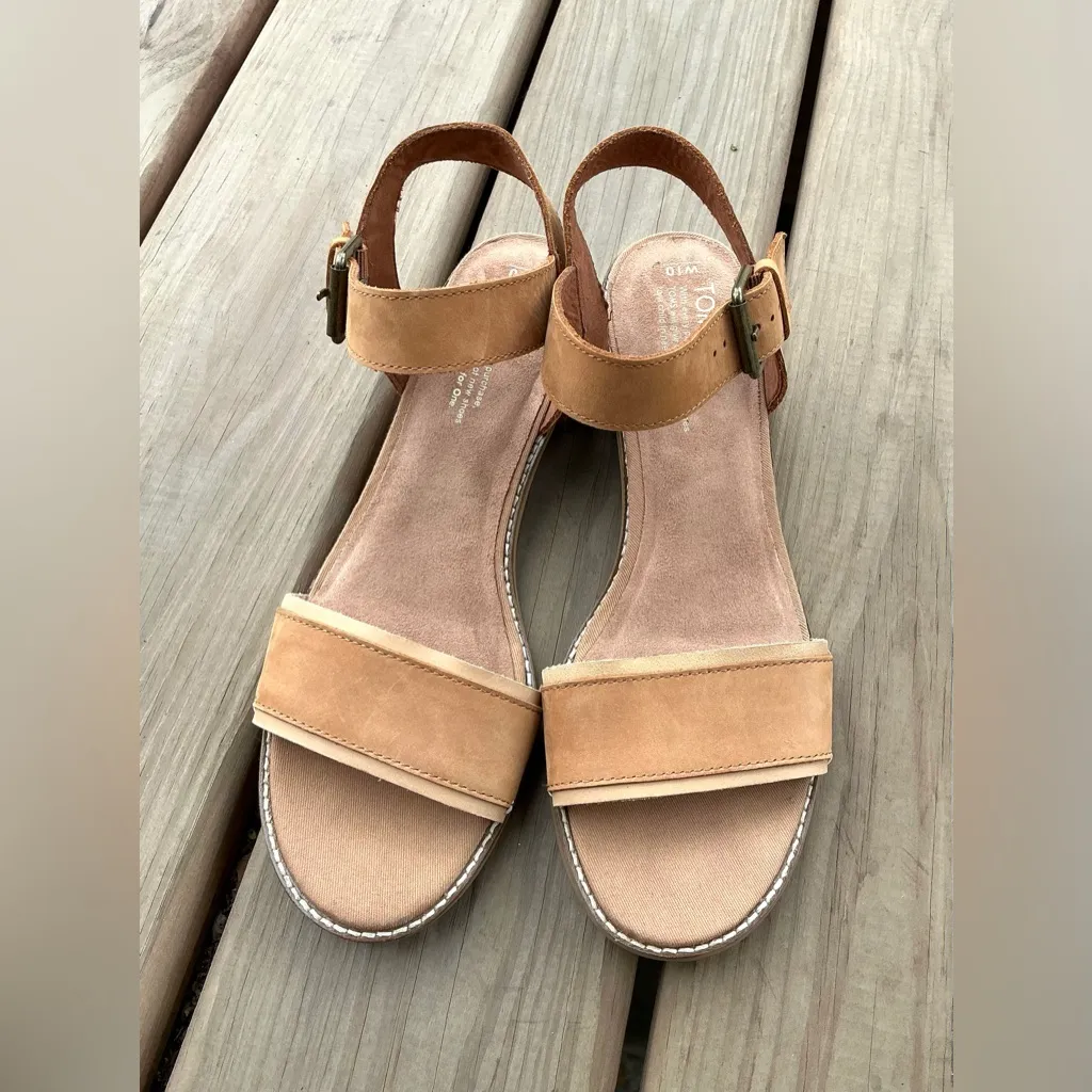 TOMS Women's Tan Sandals - Image 2