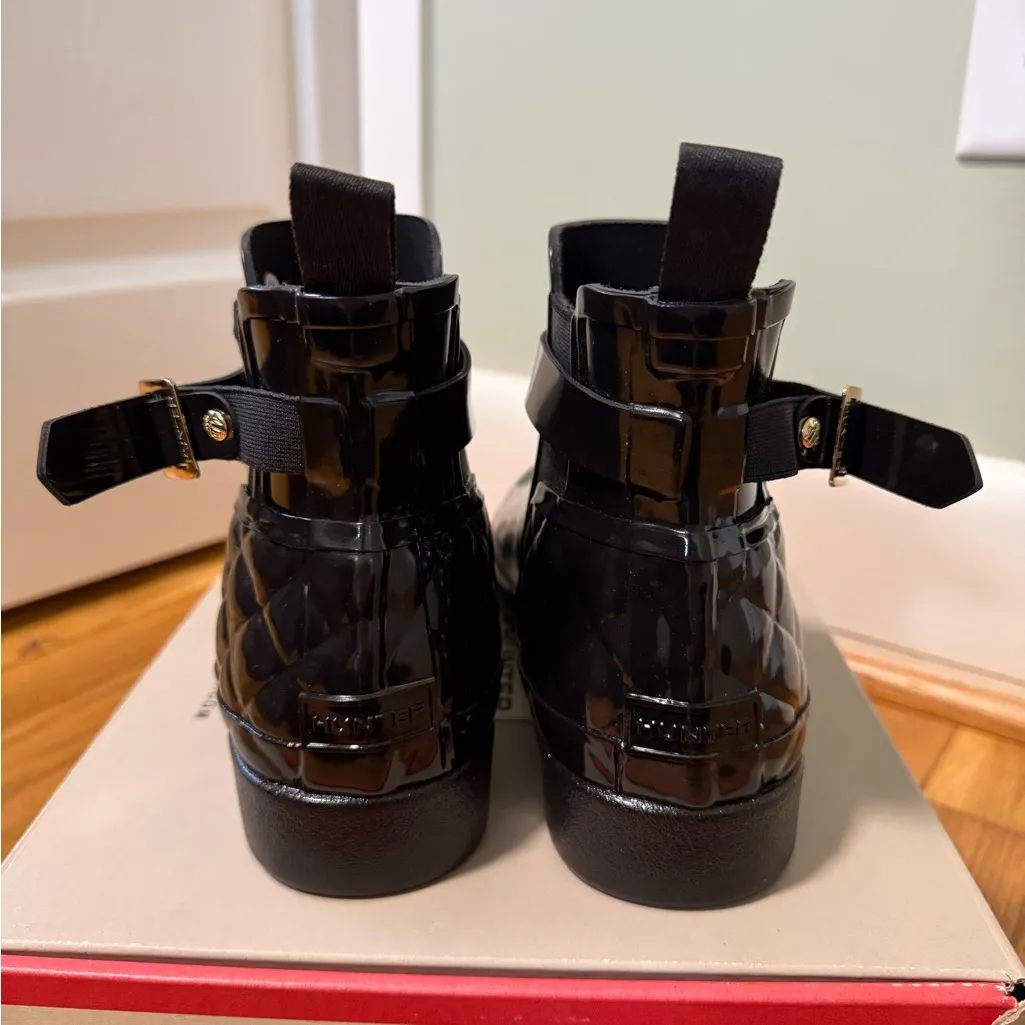 Hunter Women's Quilted Gloss Refined Slim Fit Chelsea Boots Size 9 - Image 6