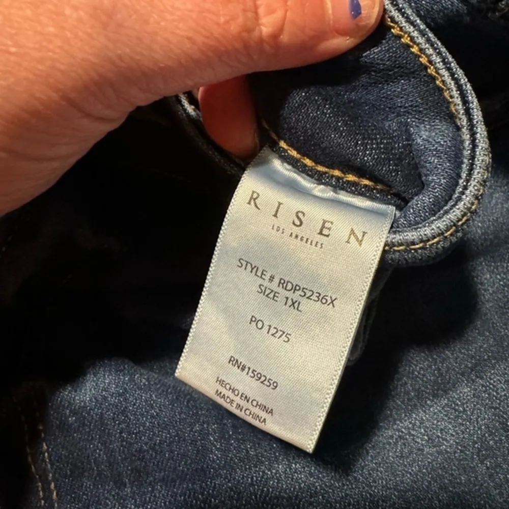 Risen Woman’s Medium Wash Jeans Size 1XL‎ Blue - Image 2