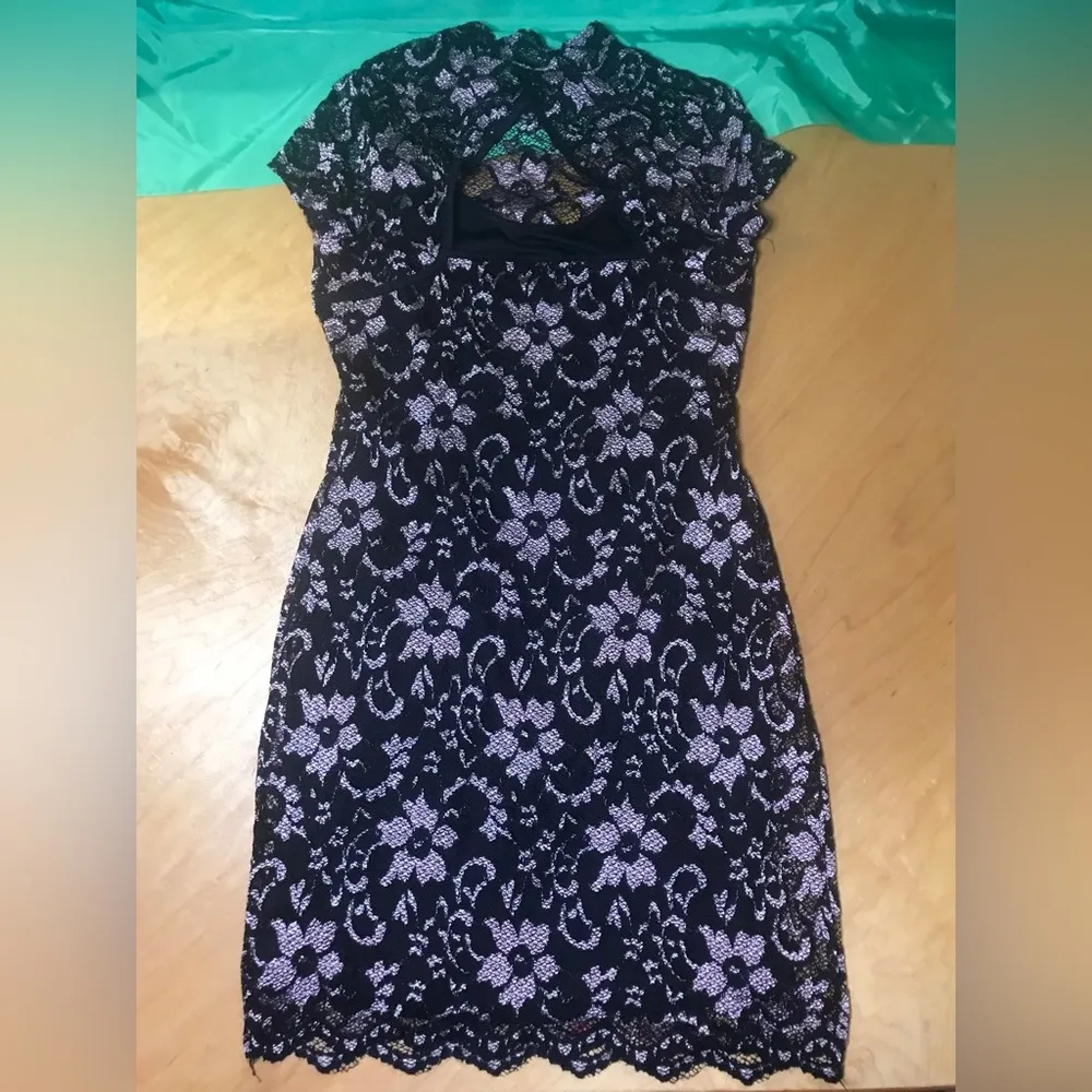 Women’s Floral Lace Bodycon Dress High Neck Halter Size M - Image 3