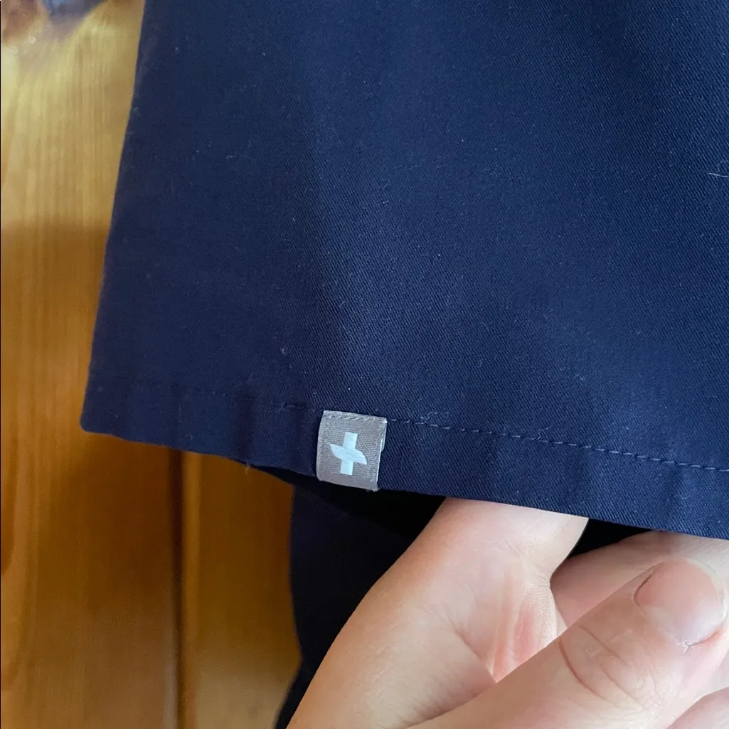 Fig Catarina one pocket scrub top women's nurse scrub top navy blue size XL - Image 5