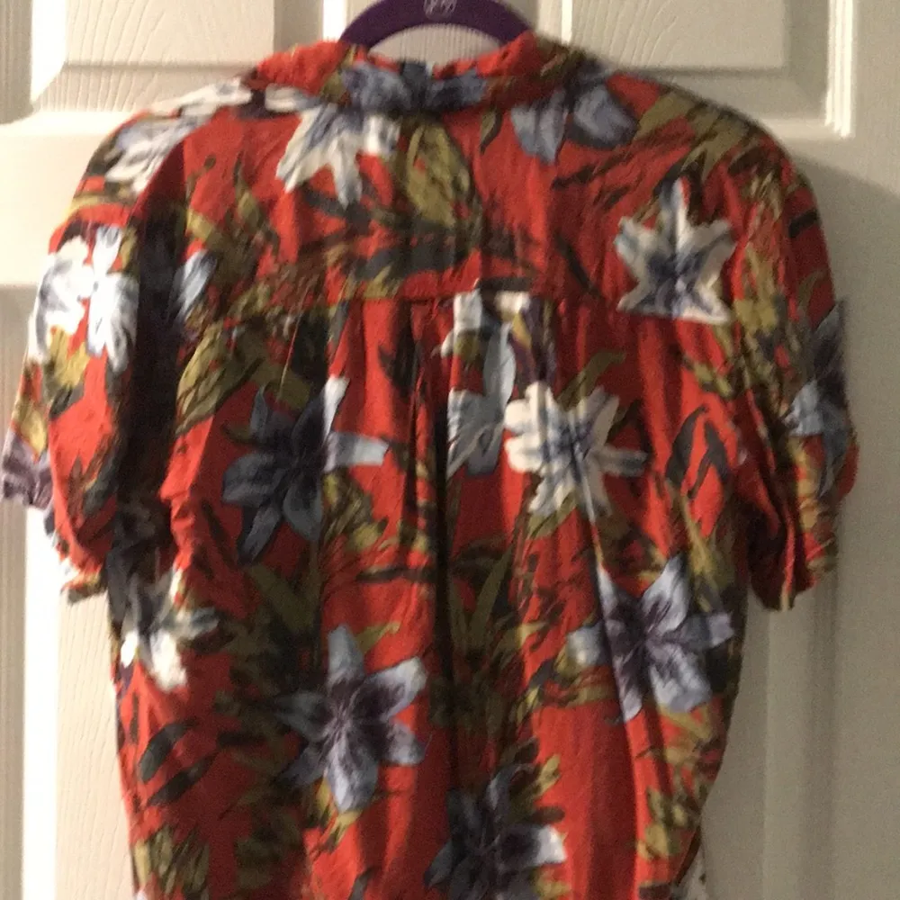 Ruca floral shirt Small - Image 5