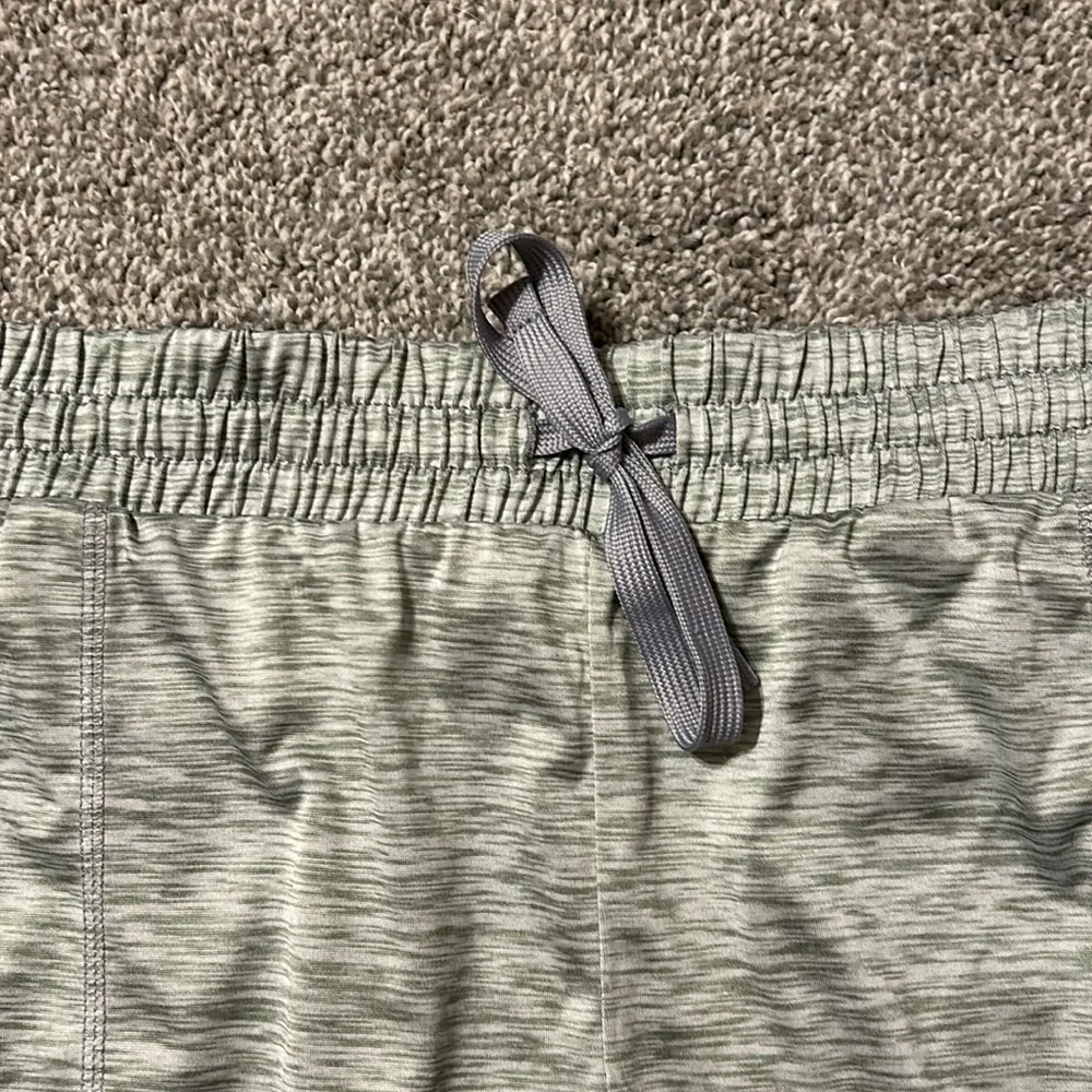 Heathered Grey Casual Shorts XL - Image 3