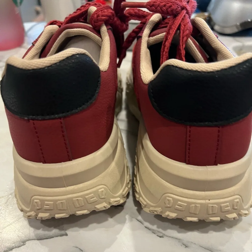 Red Platform Sneakers Size 8.5 - Image 3