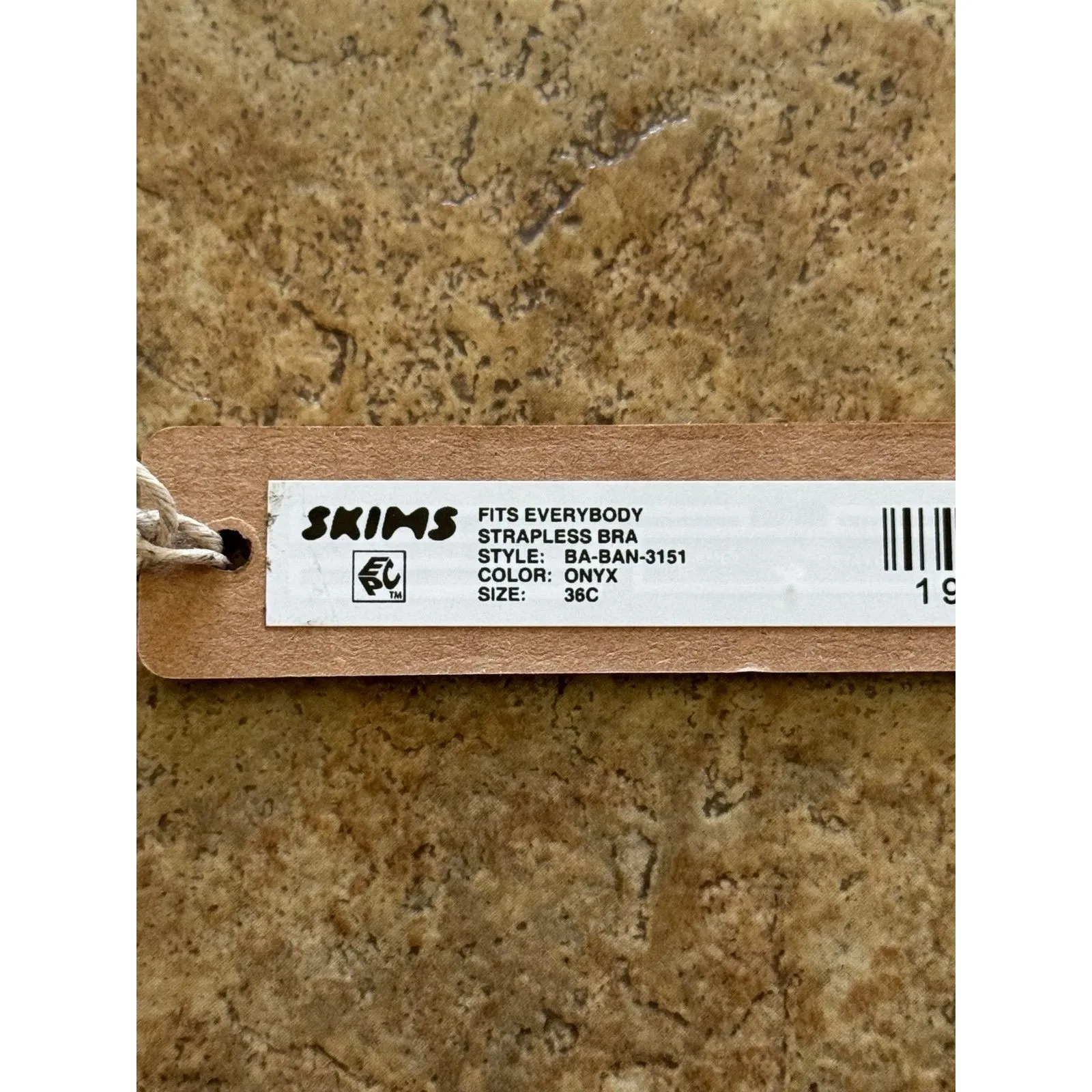 Skims Fits Everybody Strapless Bra Onyx Size 36C - Image 10