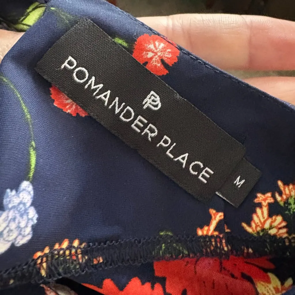 Tuckernuck Pomander Place Carlota Peplum Top Blouse Floral Blue Medium - Image 6