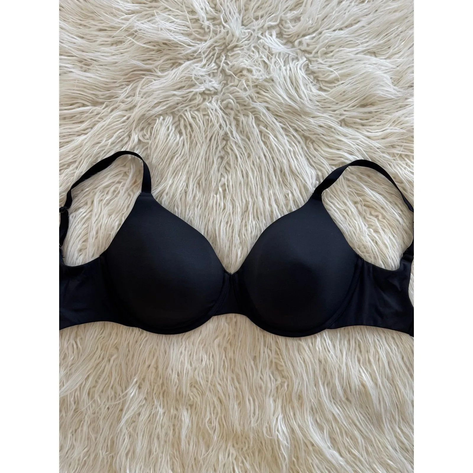 Skims Fits Everybody T-Shirt Bra Onyx Size 32DDDD - Image 3