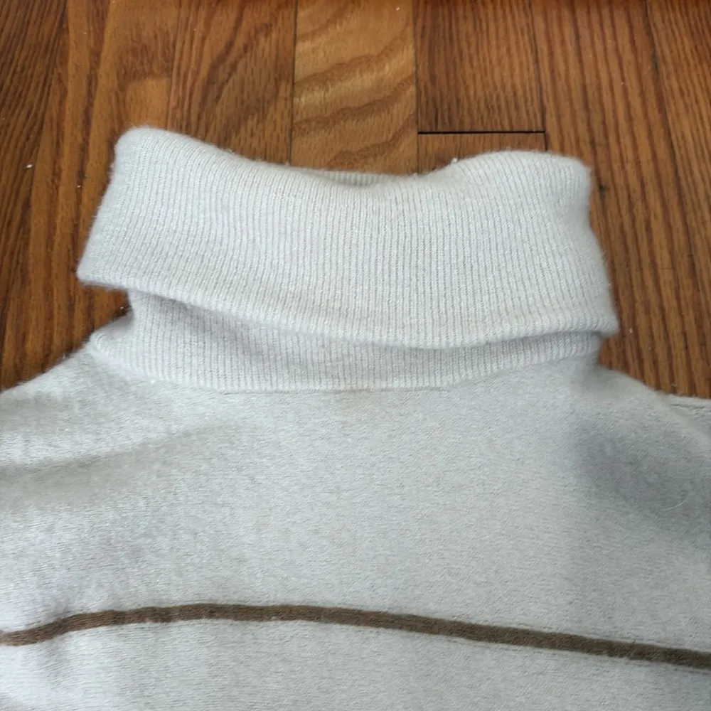 Garnet Hill Oversize Cashmere Blend Turtleneck Sweater Striped Ercu size M - Image 3