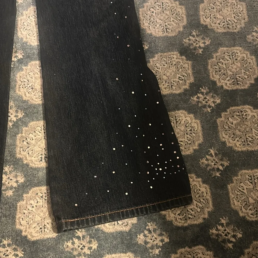 Dana Buchman Ileana  DB jeans size 10 Flare Jeans with Sparkly stones sewn - Image 9