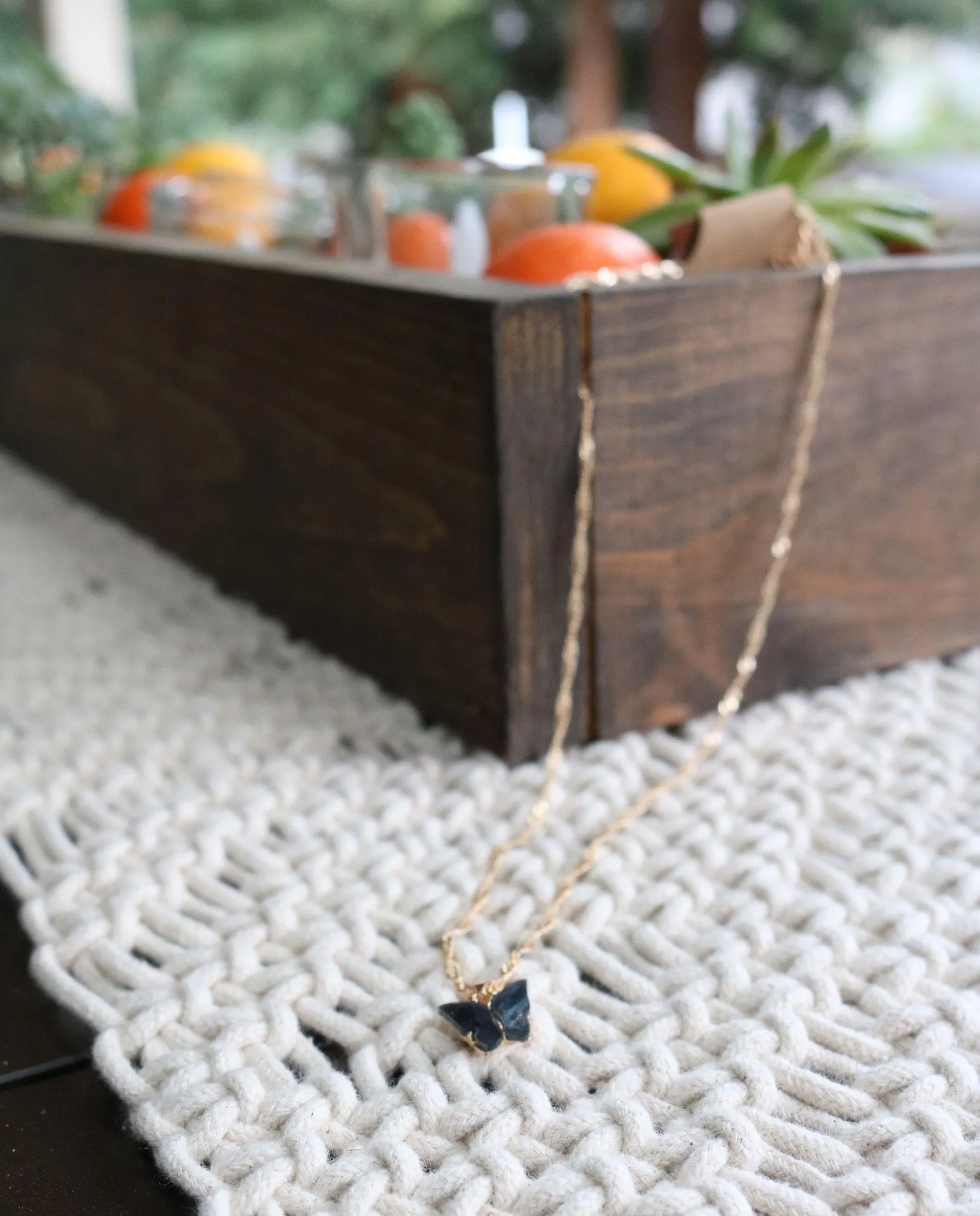 Black butterfly necklace Gold - Image 2