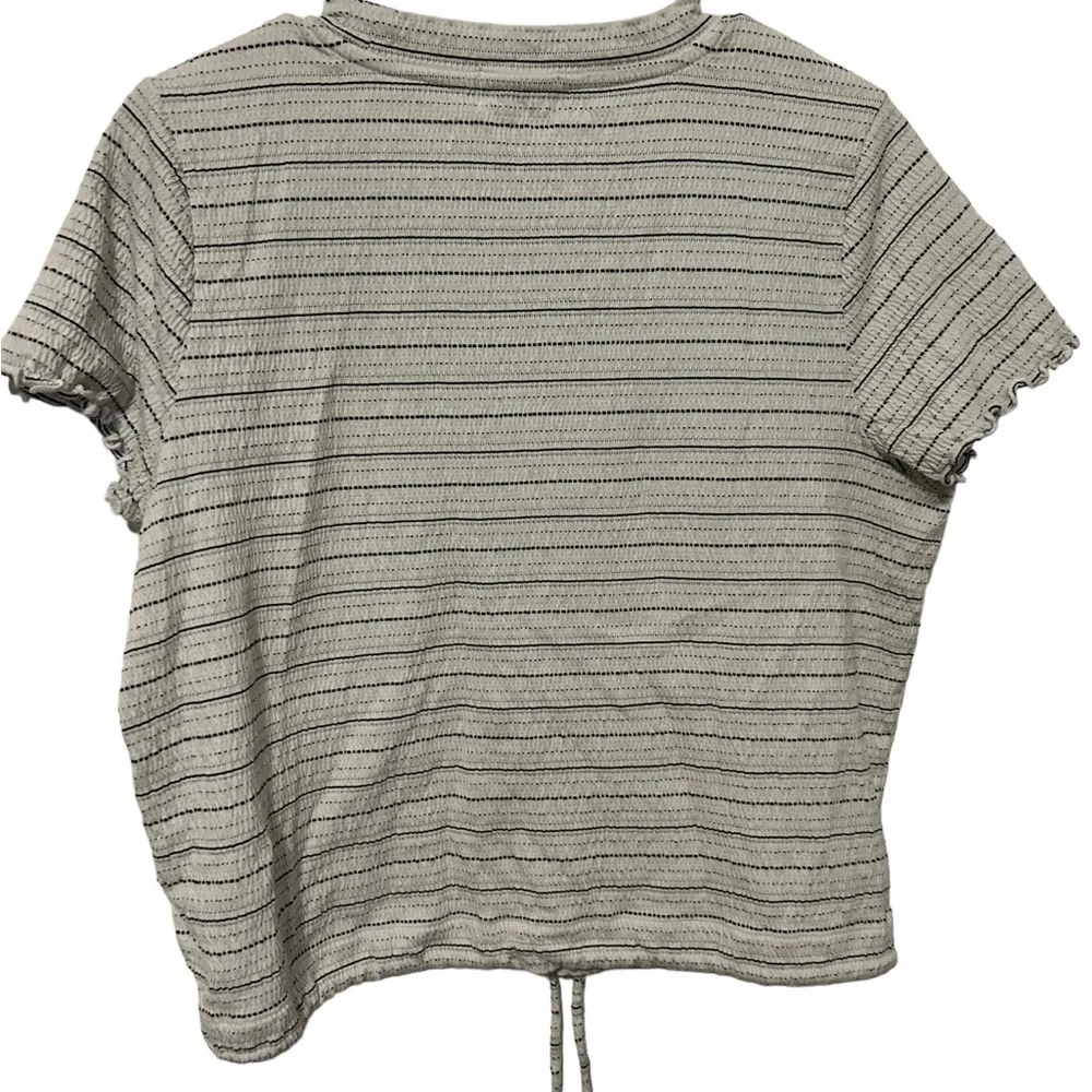 Love by gap striped short sleeve shirt size large - Image 3