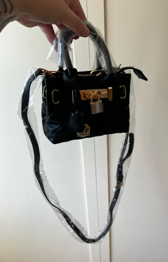 Studio Badgley Mischka NWT Mini Diamond Quilted Tote With Front Lock Purse Bag‎ - Image 1