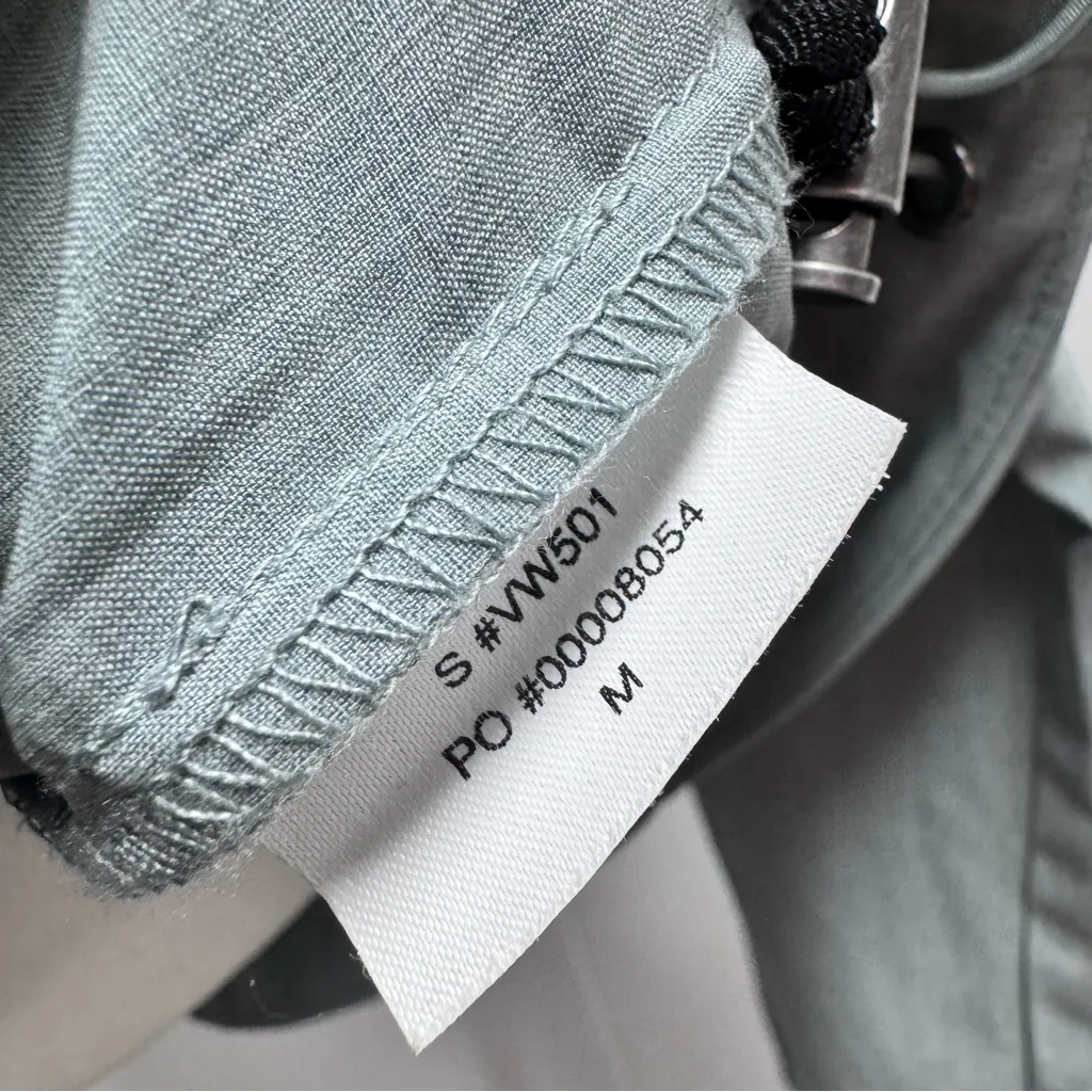 Vuori Outdoor Trainer Shell Lightweight Jacket Vintage Pistachio Linen Medium - Image 11