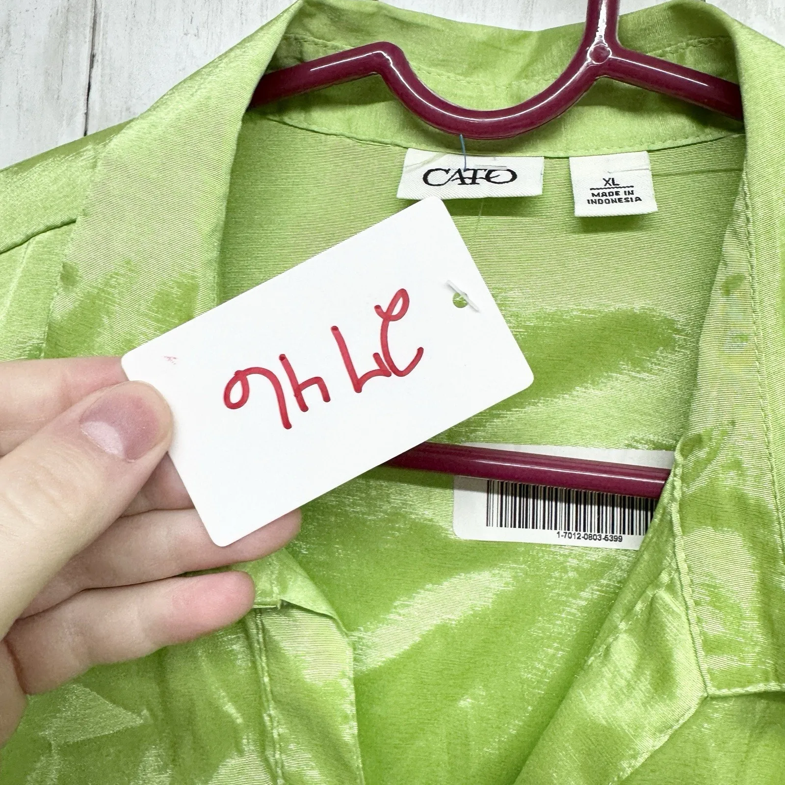 Cato Shirt Women Size XL Lime Green Collared Short Sleeve Button Down Blouse - Image 3