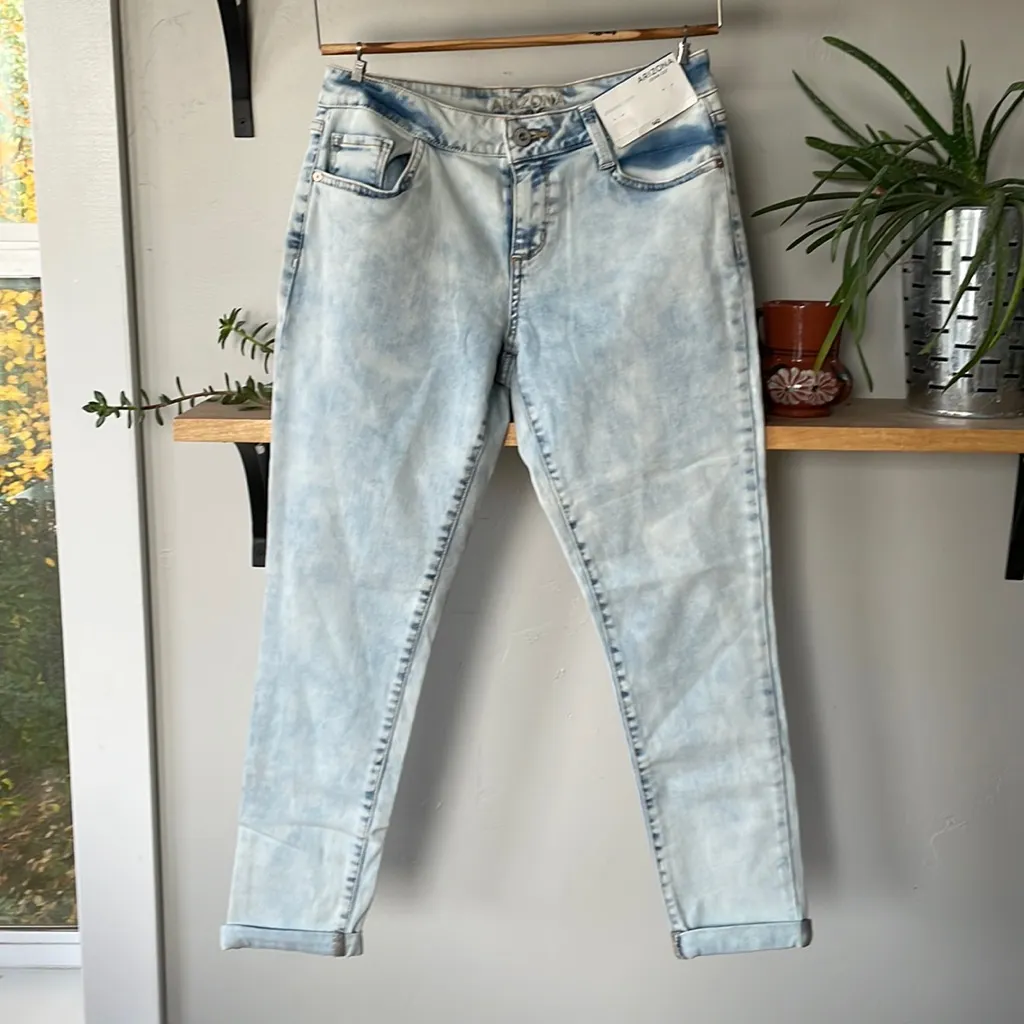 NWT Arizona Acid Wash Jegging Crop Size 5 - Image 3