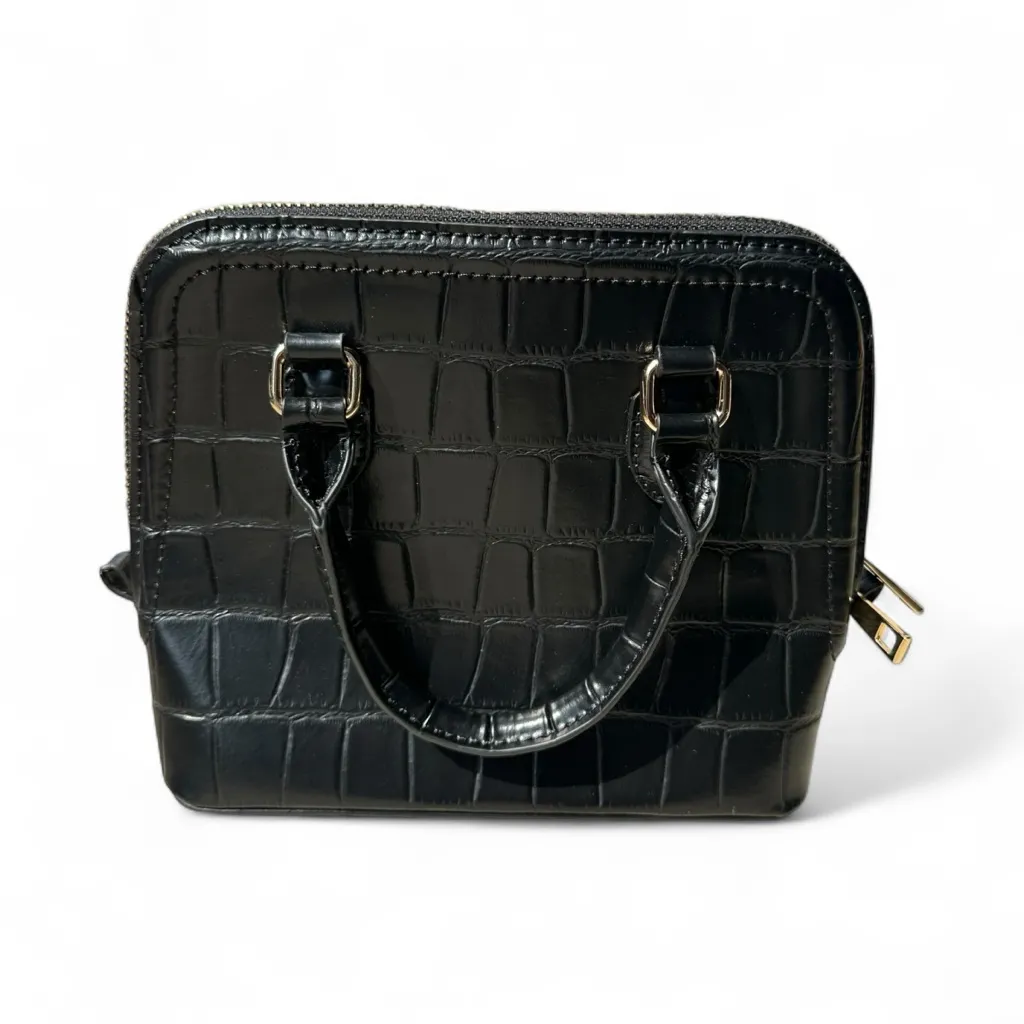Zara Black Mini Bag with Sleek Design and Compact Size - Image 4