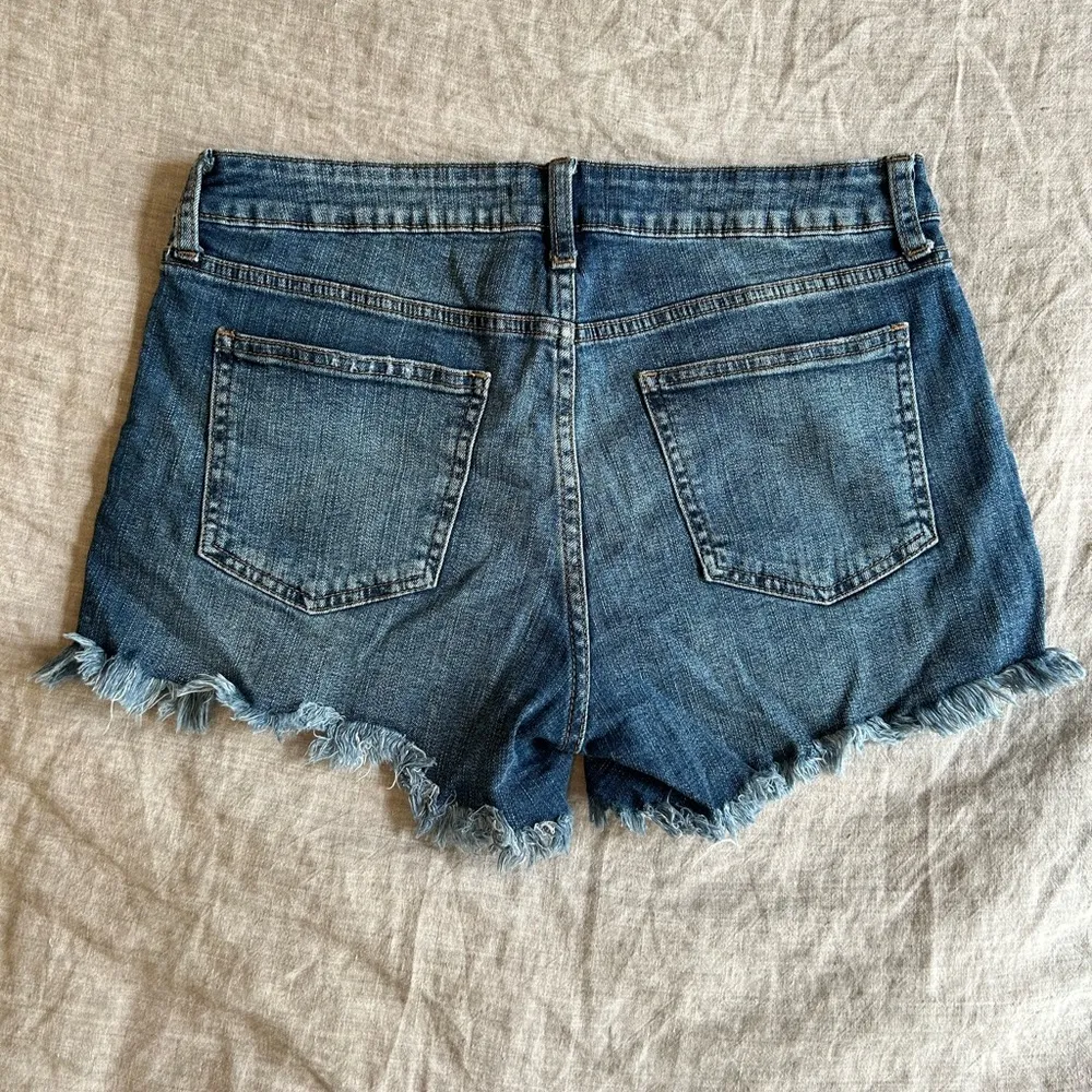 Cut off Jean shorts - Image 2