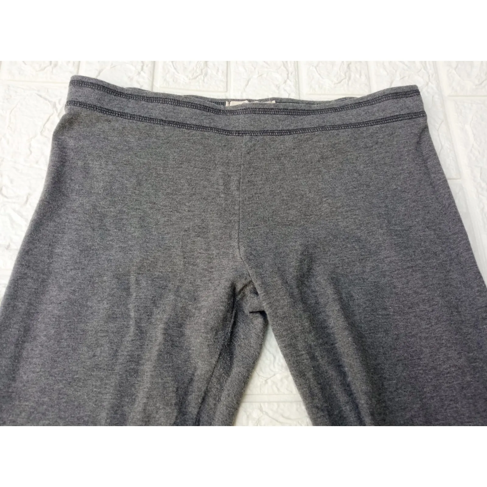 Hollister Comfy Strech Leggings Gray Pull On Size Medium - Image 3