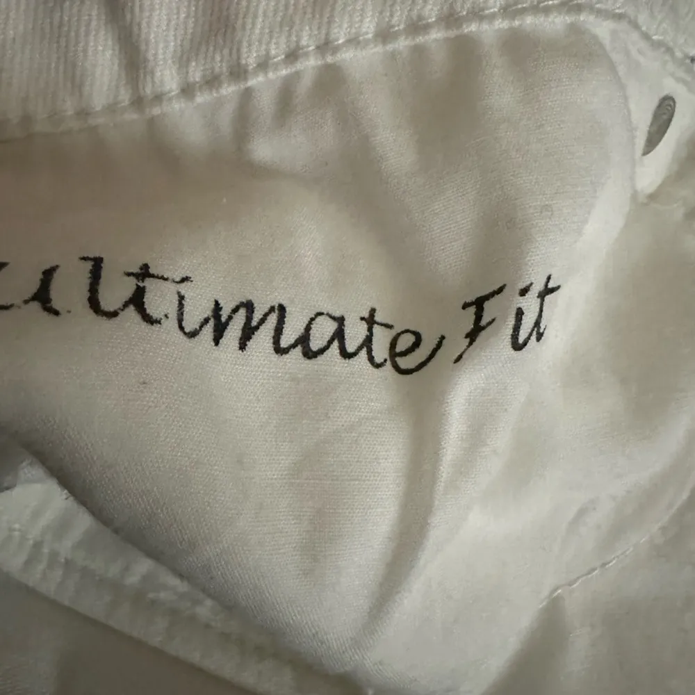 Chicos Platinum Denim Ultimate Fit Jeans Womens 0.5 White Straight Leg Stretch - Image 6