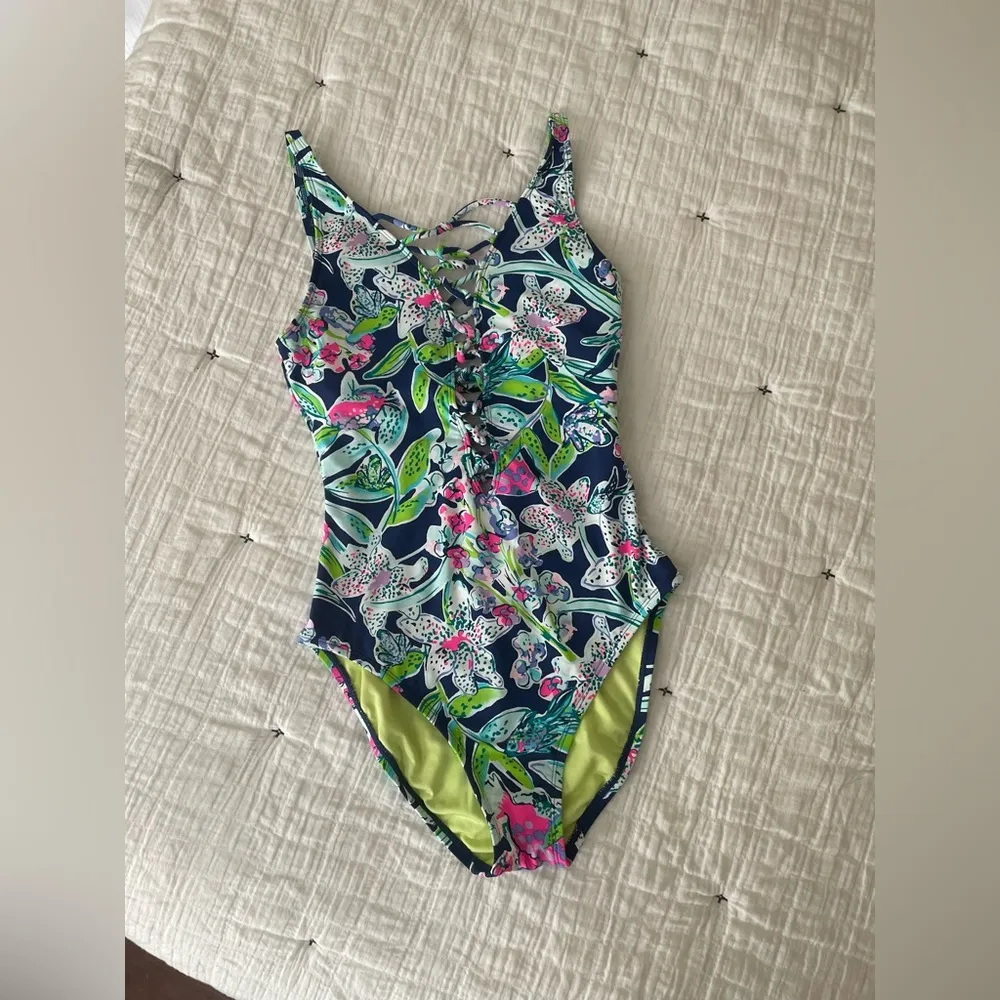 LILLY PULITZER Isle Lattice Swimsuit Deep Sea Navy Sway This Way Size 2 - Image 4
