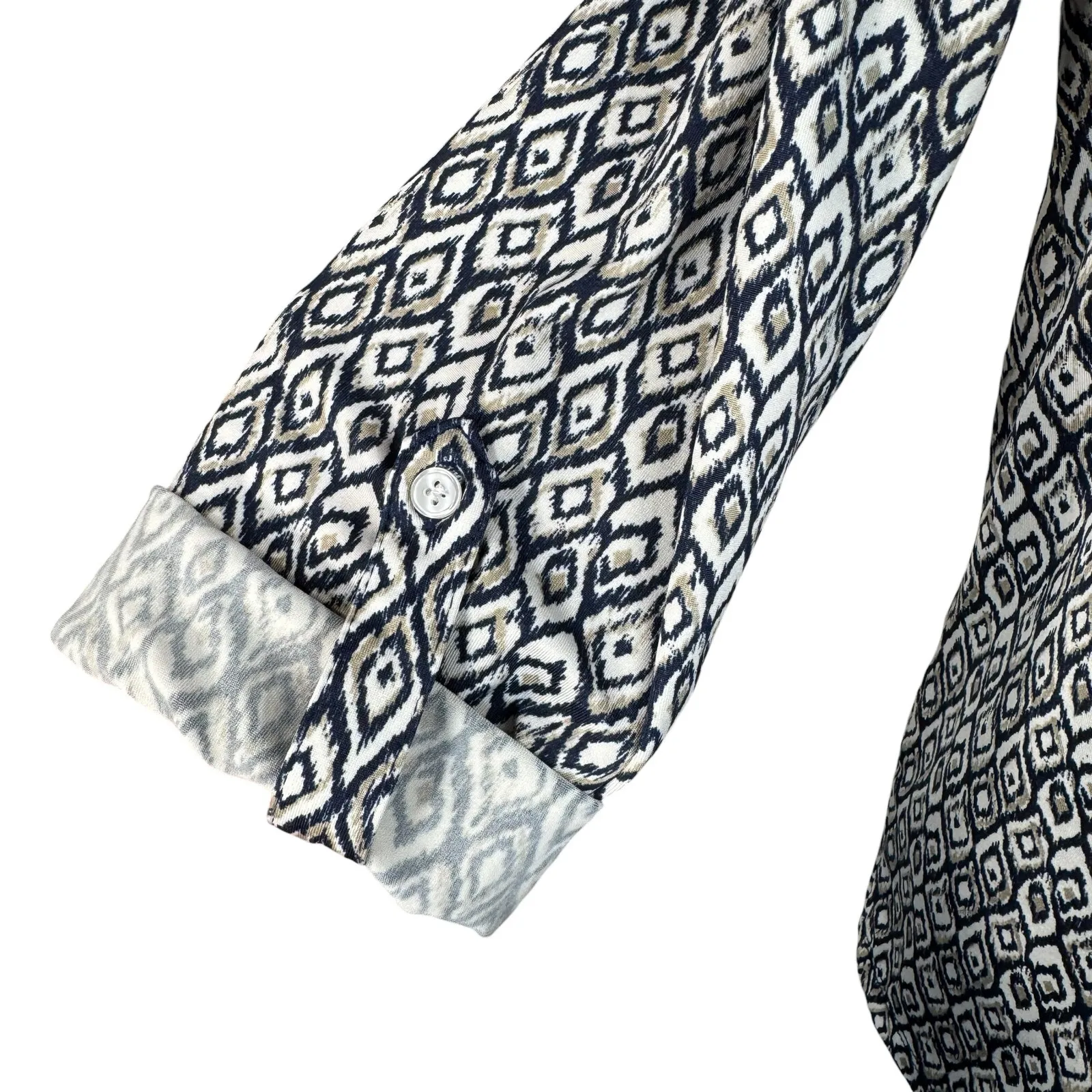 Roz & Ali Large Top Geometric Button-Up Stretch Long Roll-Tab Sleeves V-Neck - Image 4