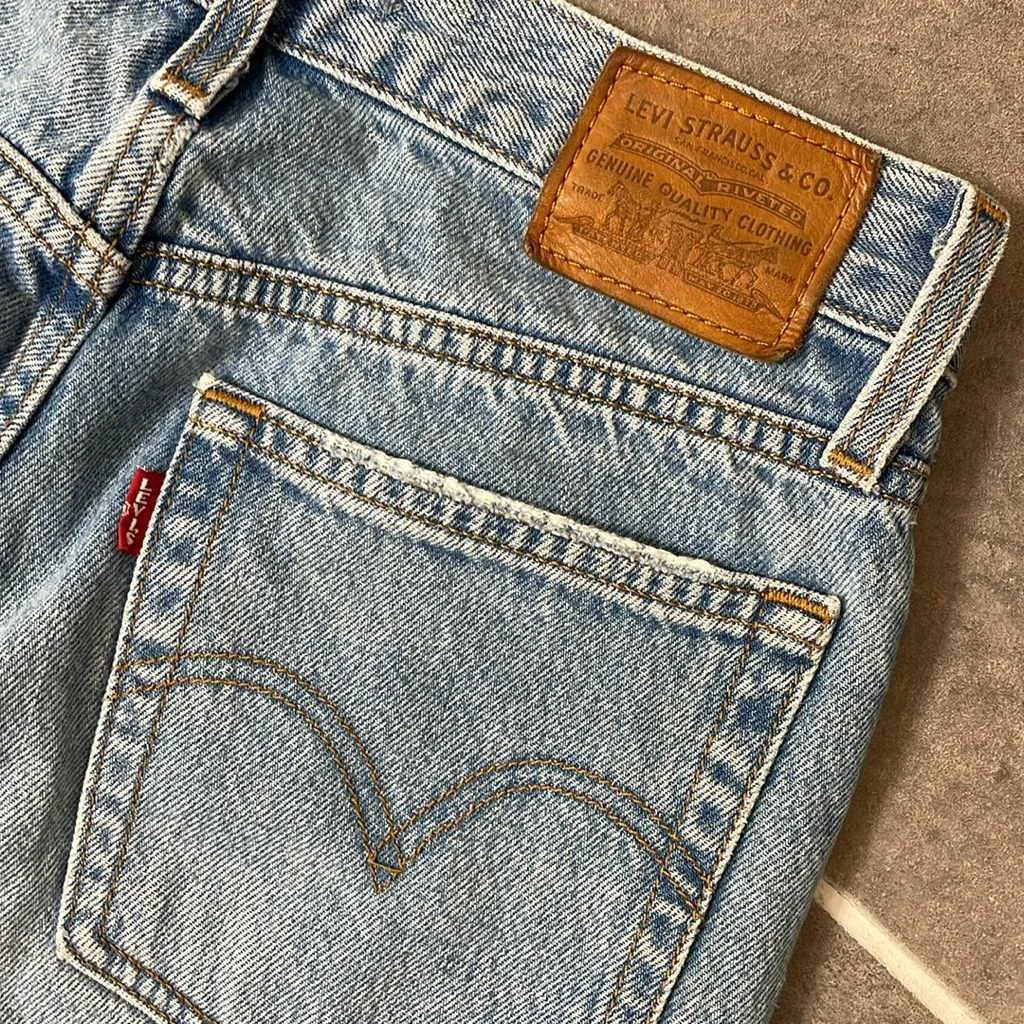 Levi’s‎ Wedgie Premium Icon Taper Jean size 25x - Image 12