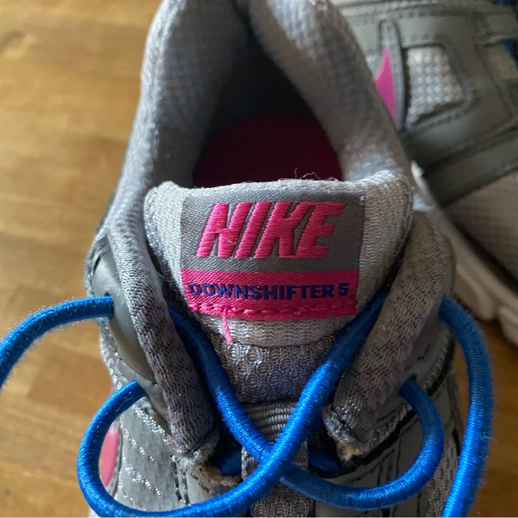 Nike Women's Downshifters Gray and Pink Athletic Shoes - Image 2