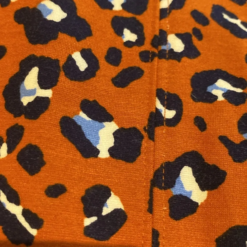 Anthropologie Maeve Kick Flare Pants
Brown Motif Leopard Print SMALL - Image 3