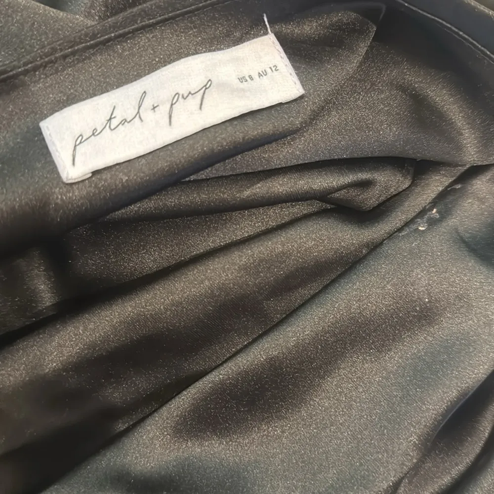 PETAL & PUP  NADIA One-Shoulder Satin Maxi Dress Black 8 NWOT - Image 9