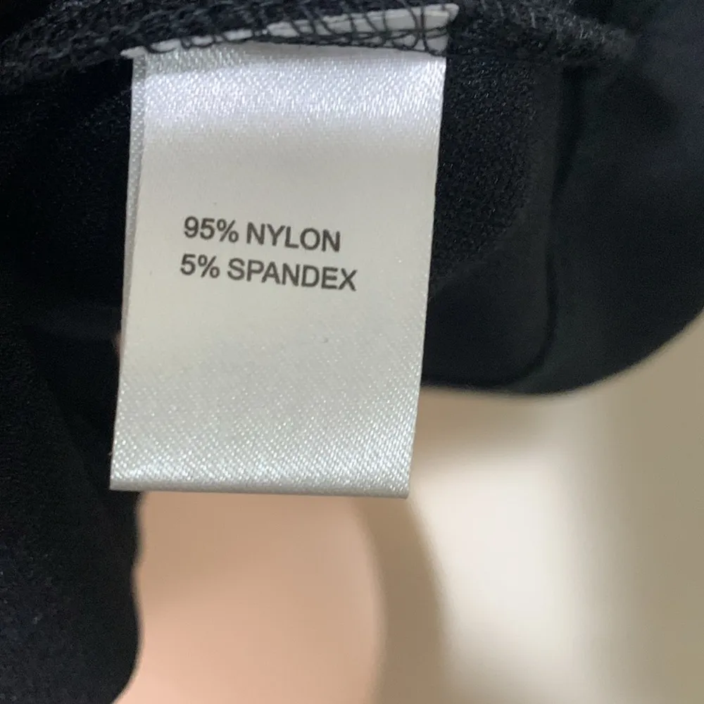 Boston Proper woman size MEDIUM black sleeveless tank blouse top - Image 5