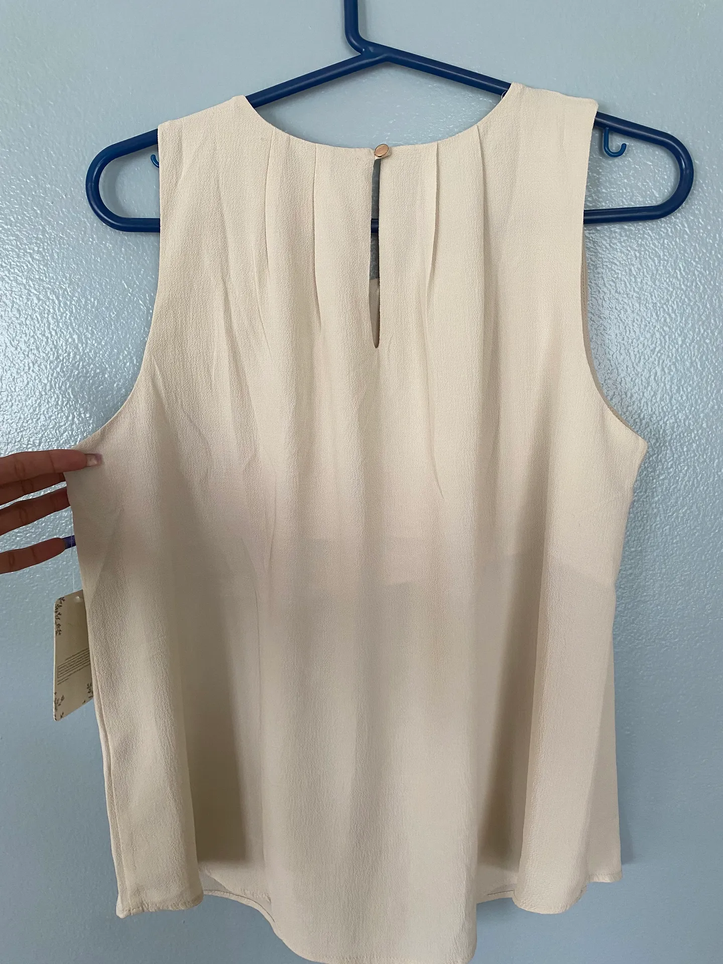 Sleeveless Cream Blouse - Image 2
