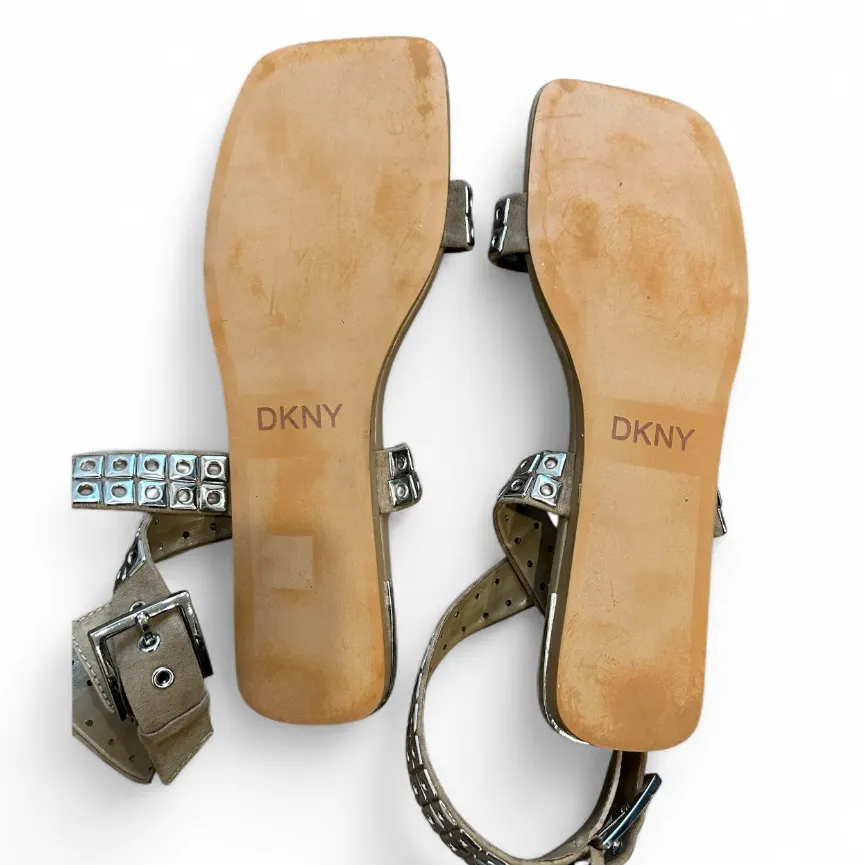 DKNY Women's Studded Buckle Flat Sandal Heeled  Size 9 - Image 4