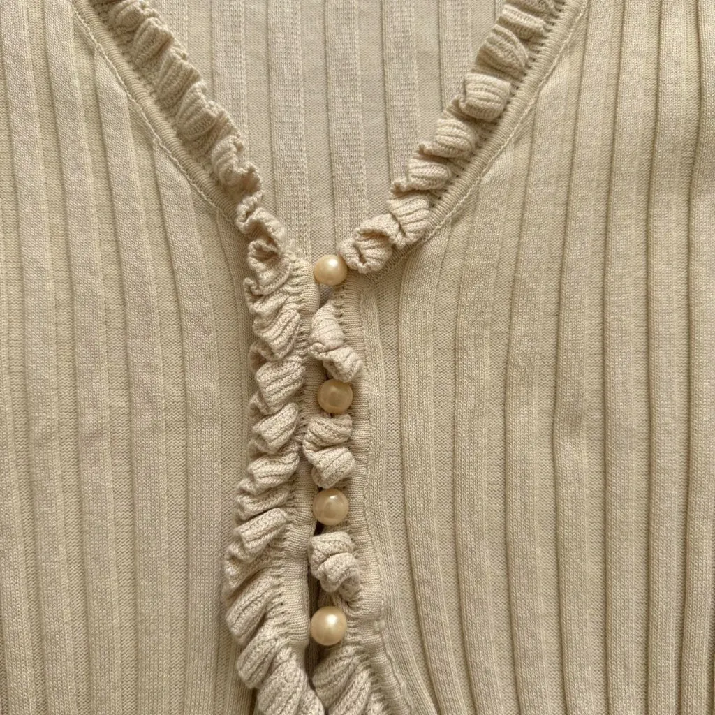 yesstyle beige faux pearl - Image 3