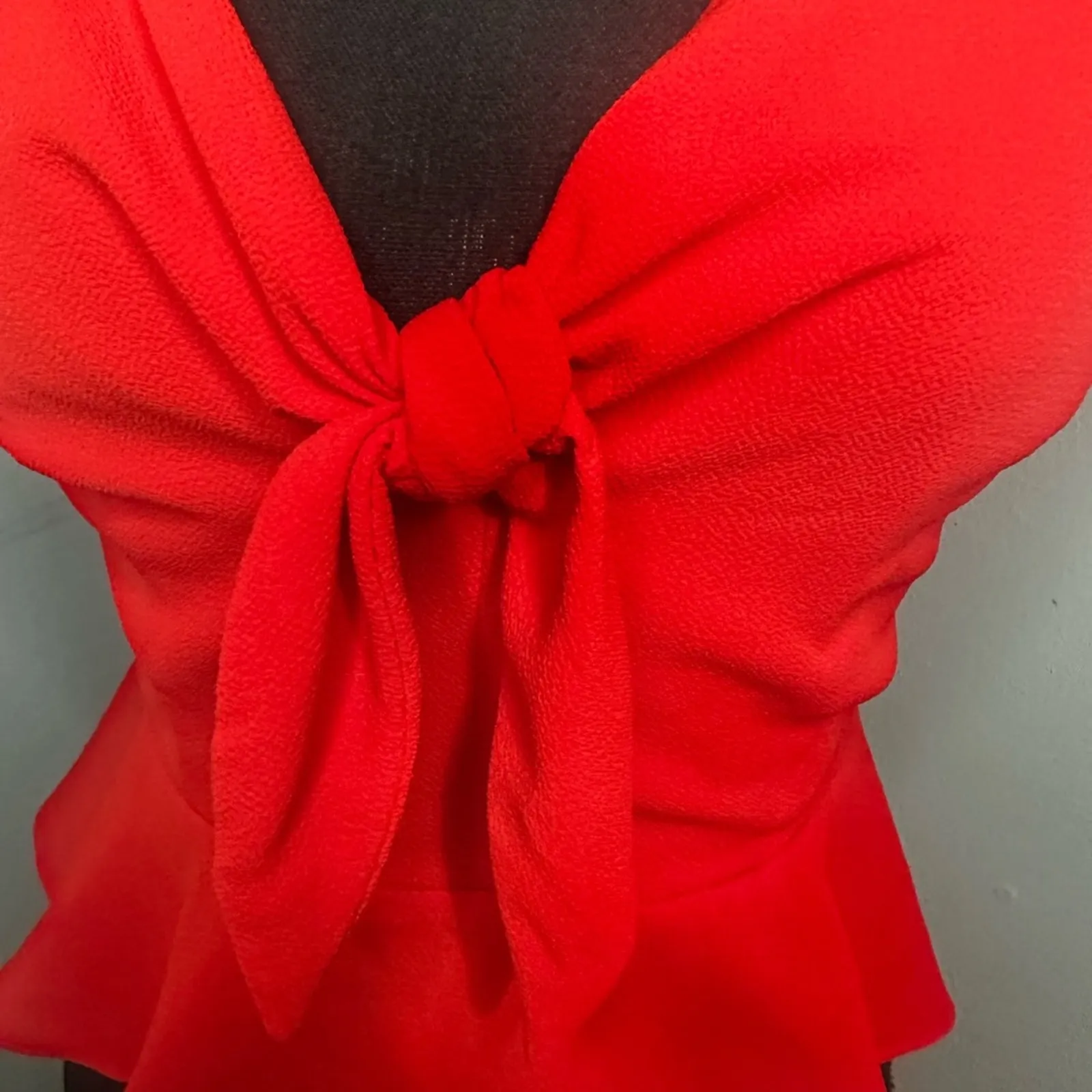 Gianni Bini Women's Red Peplum Blouse Size 6 - Image 2