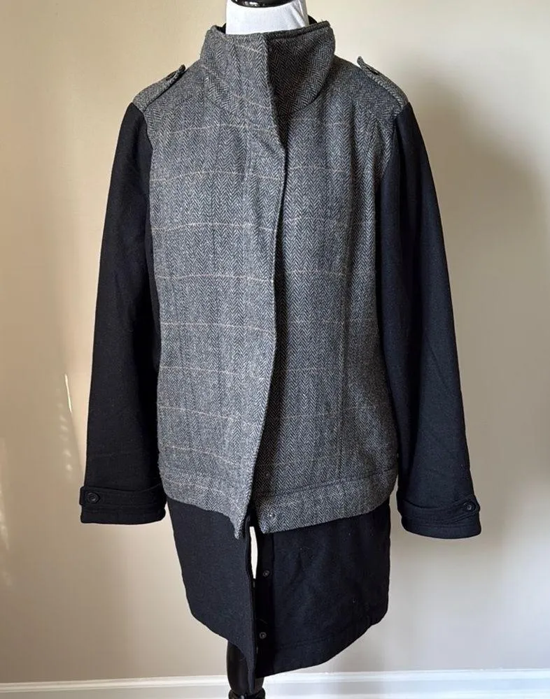 Prana Caprise Insulated Wool Blend Convertible Gray and Black Trench Coat - Image 3