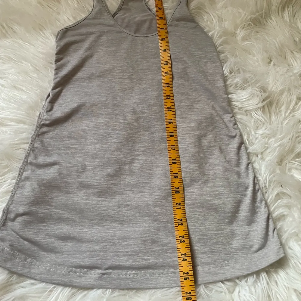 Lululemon Womens Gray Sleeveless Racerback Athletic Pullover Tank Top Size S. - Image 8