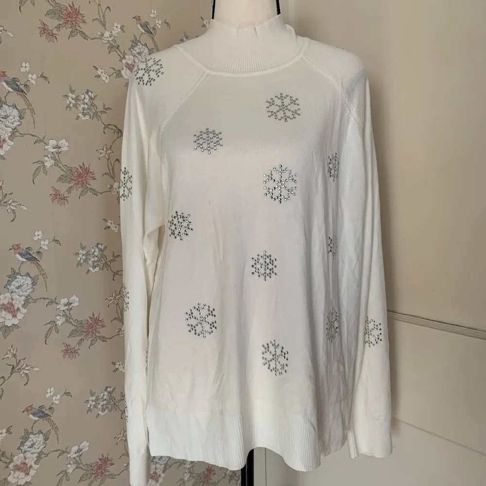 Marled Reunited Clothing | White snowflake sweater - Image 4