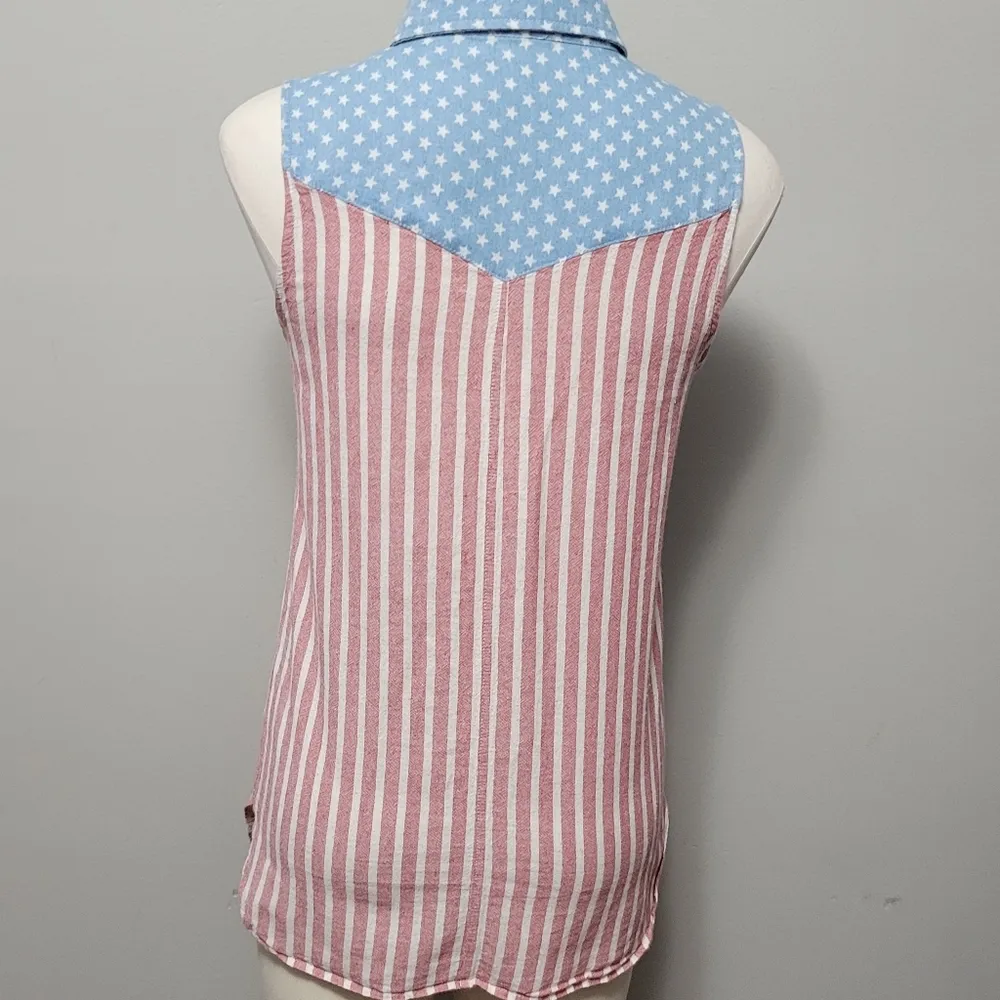 Love Riche patriotic distressed button down size medium - Image 5