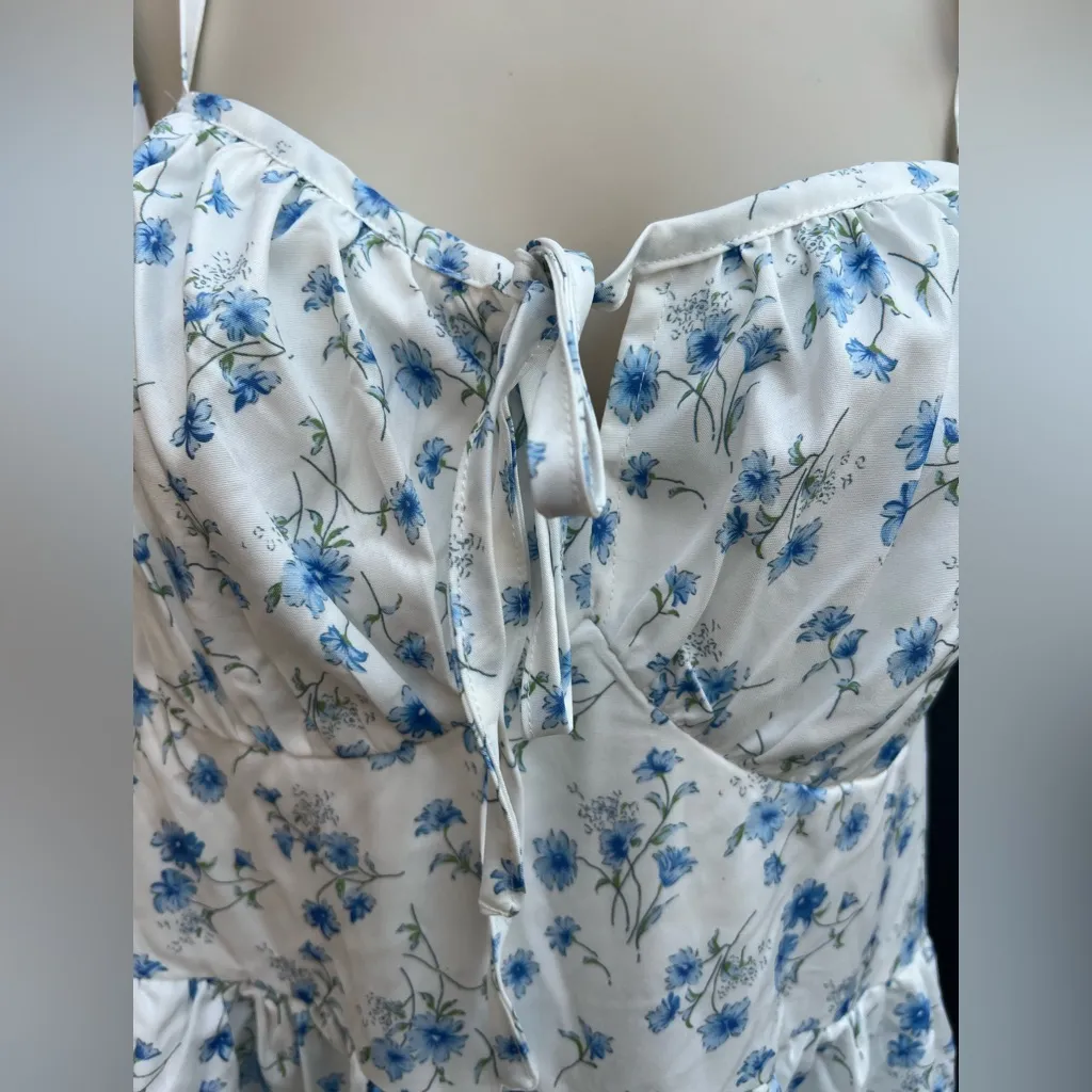 SHEIN Mod Plus Size Curve 1XL
Blue Floral Sundress Boho Front Tie‎ Corset Dress - Image 9
