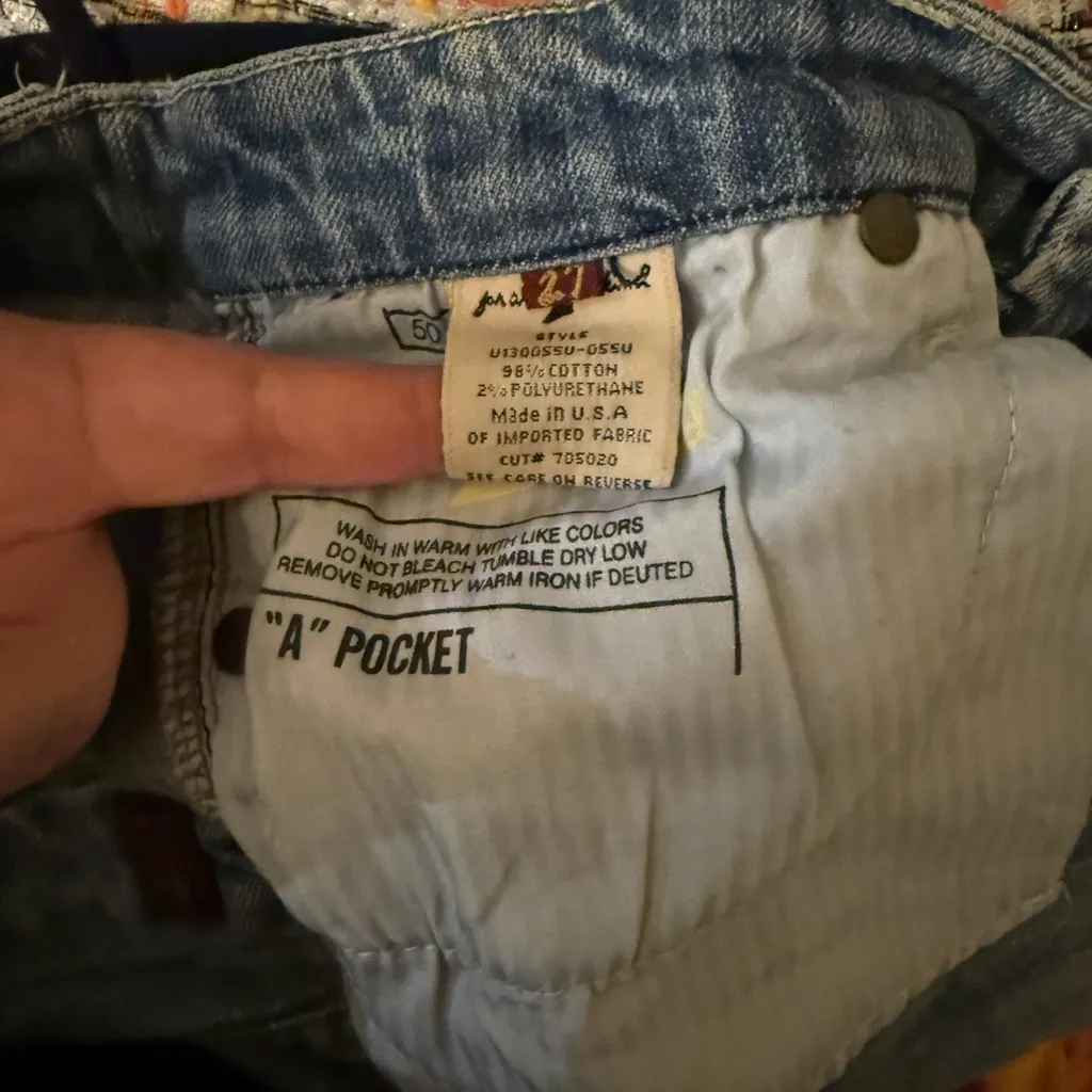 Vintage Y2K “ A” Pocket Studded 7 For All Mankind Women's Bootleg Jeans - Image 4