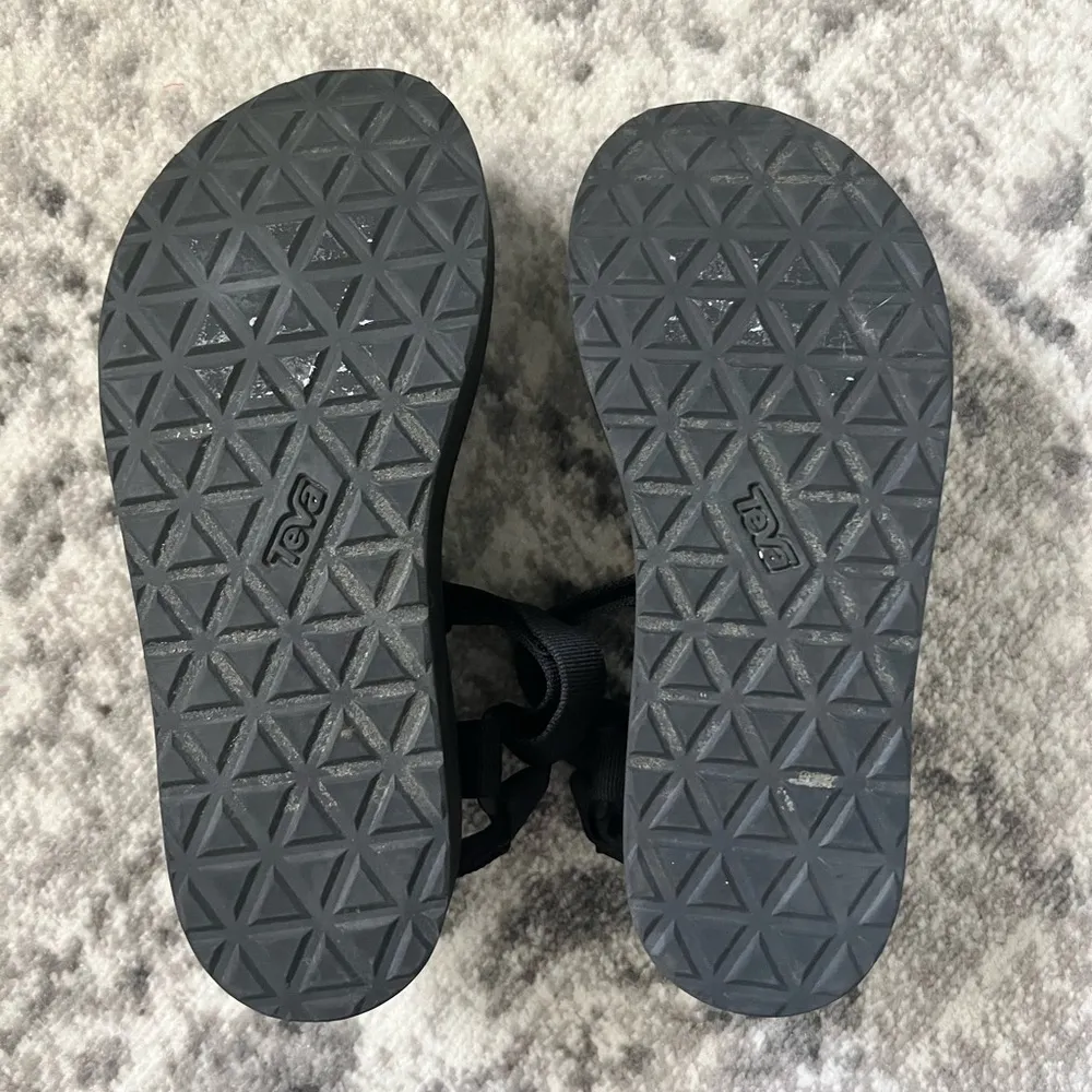 Teva Flatform Universal Platform Sandal - Image 8