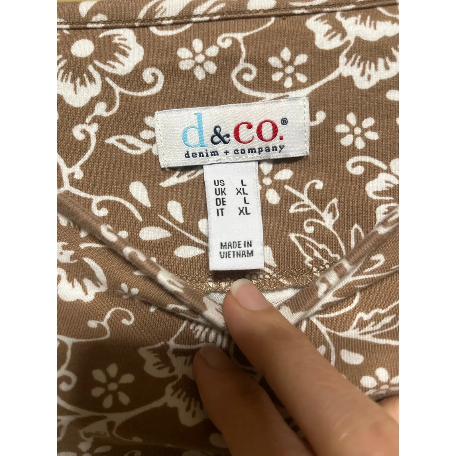 Denim & Co. brown floral print long sleeve top - Image 3