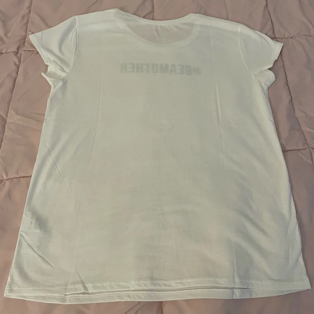 NWT A Pea In The Pod #BeAMother white casual maternity graphic T-shirt, size L - Image 13