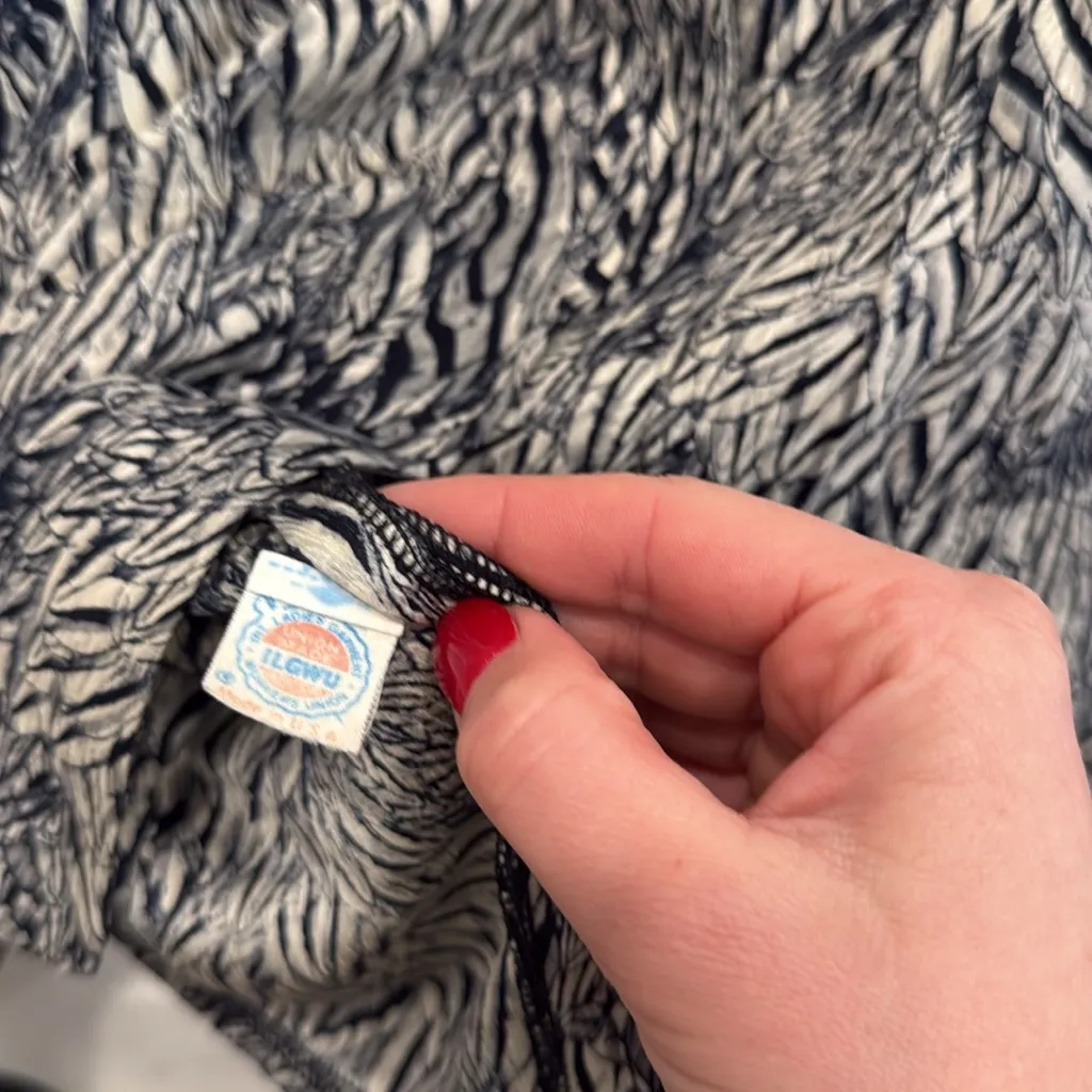 Vintage Neiman Marcus zebra print button down blouse - Image 10