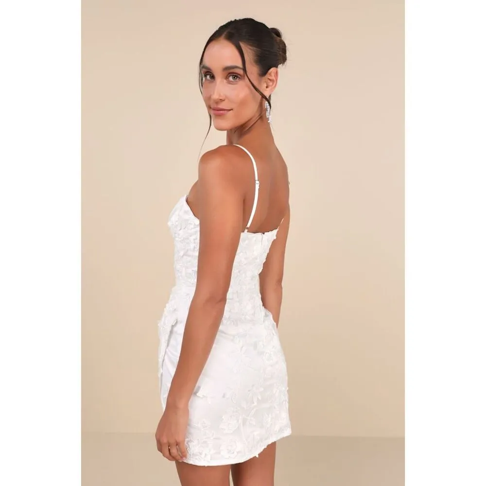 Lulu's Immense Elegance White Floral Embroidered Bustier Mini Dress Size Medium - Image 3