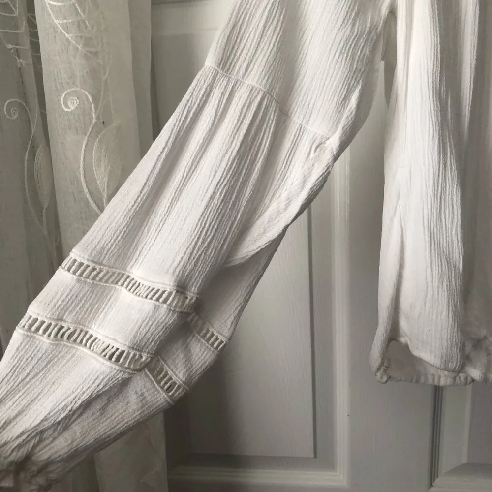 off the shoulder crop top, size small - Image 3