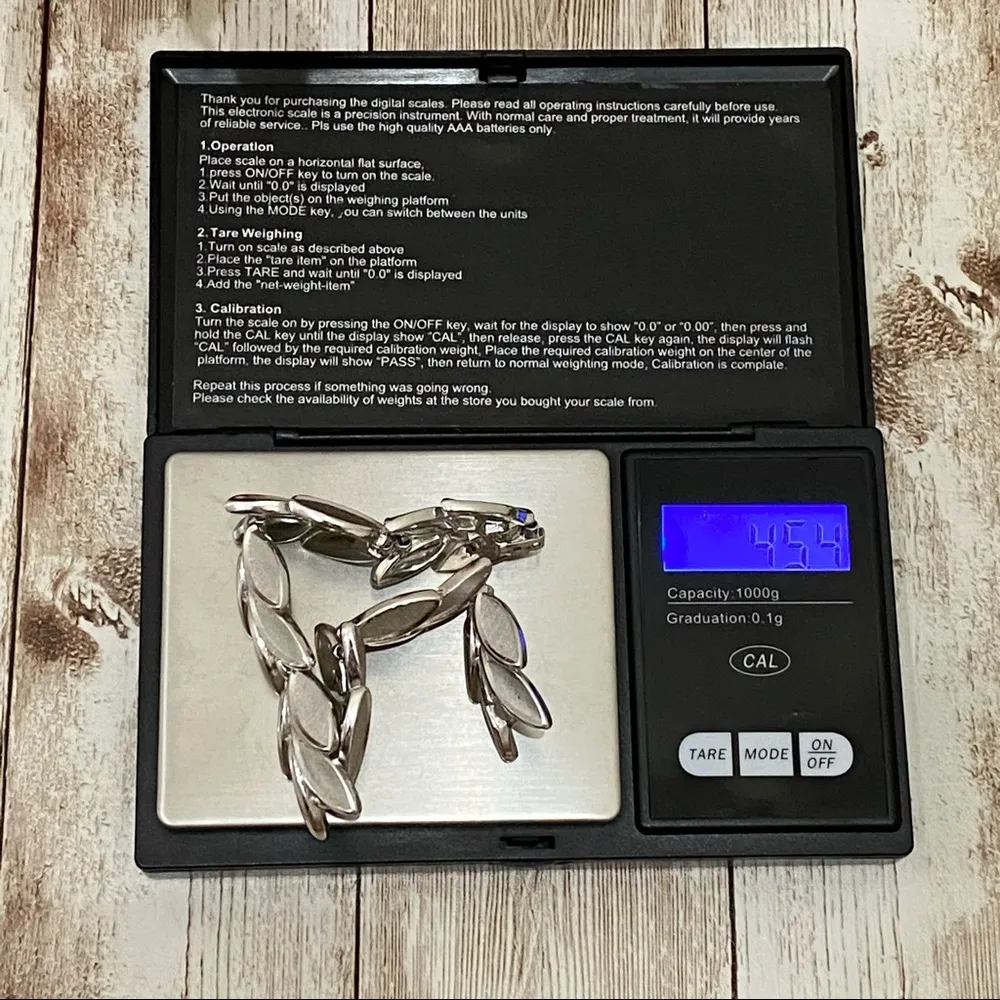 Vintage 50’s Crown Trifari Leaf Link Bracelet - Image 8